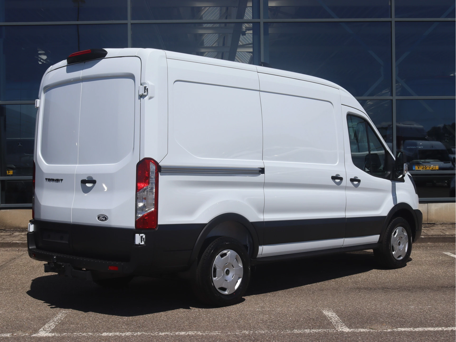 Ford Transit 350 2.0 TDCI 130 pk L2H2 Trend | CLIMA/CAMERA/CARPLAY/12" TOUCHSCREEN |