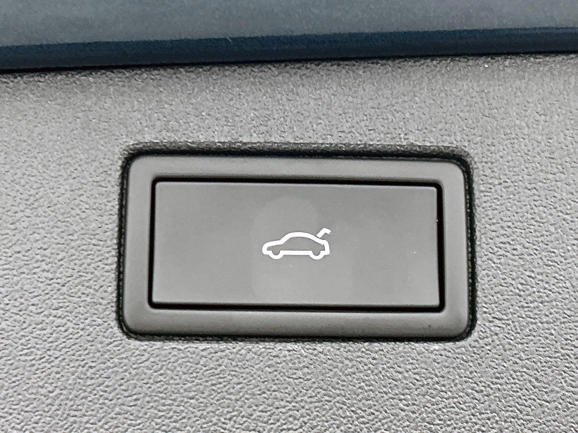 Volkswagen-Tiguan-image-24