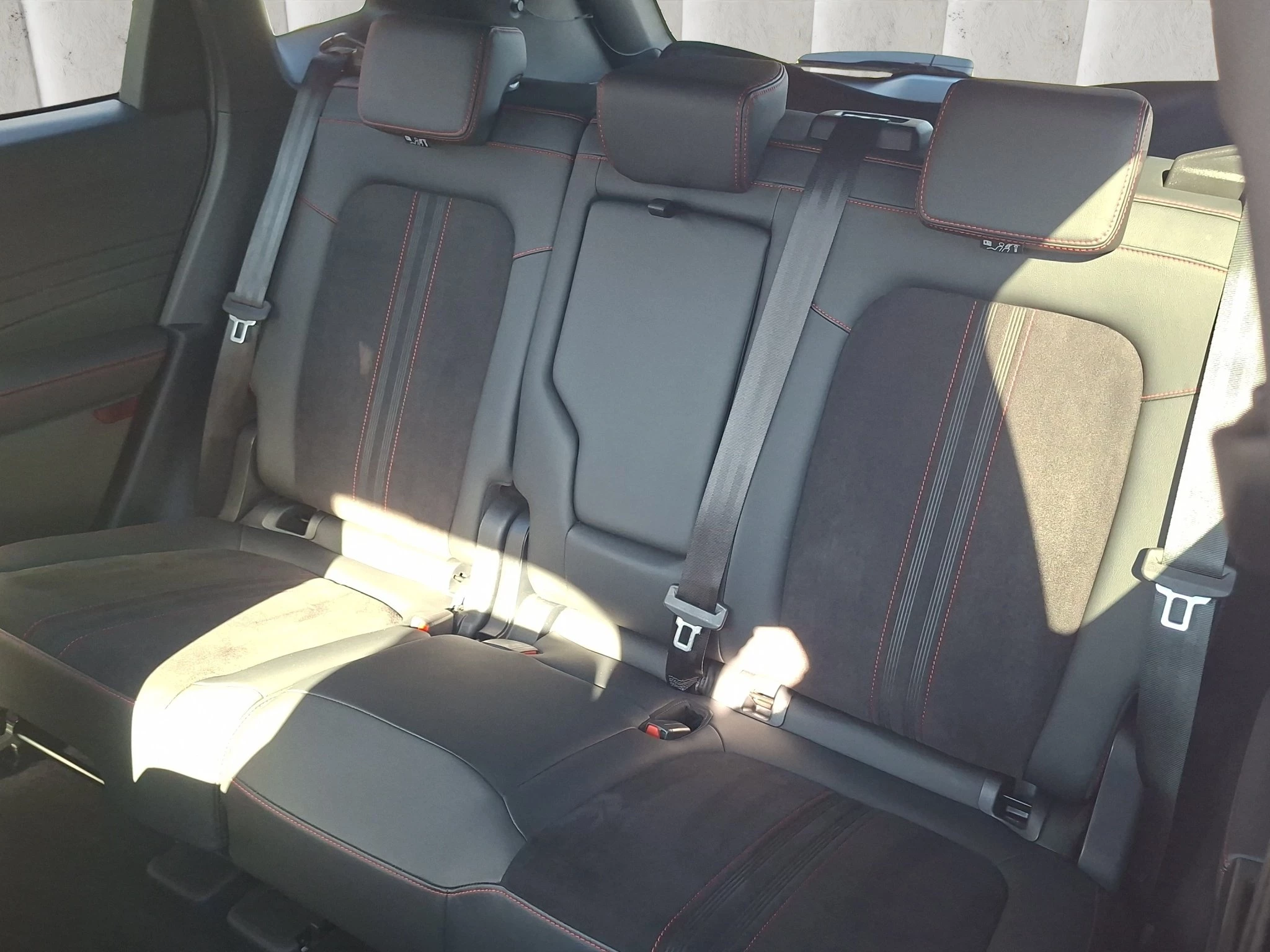 Ford Kuga ST-Line X Aut.*360GRAD*LED-MATRIX*NAVI*GRA*WINTER-PKT.