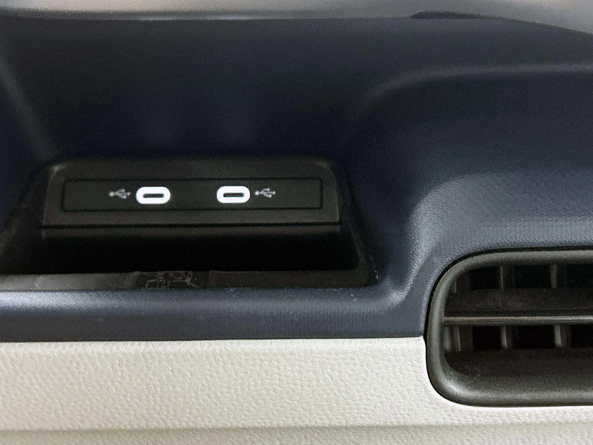 Volkswagen-ID. Buzz-image-46