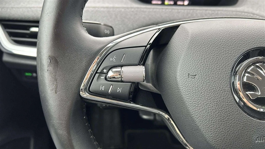 Škoda-Enyaq iV-image-10