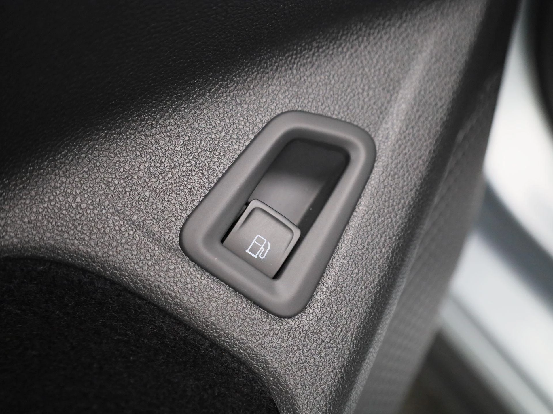 Volkswagen-Golf-image-36