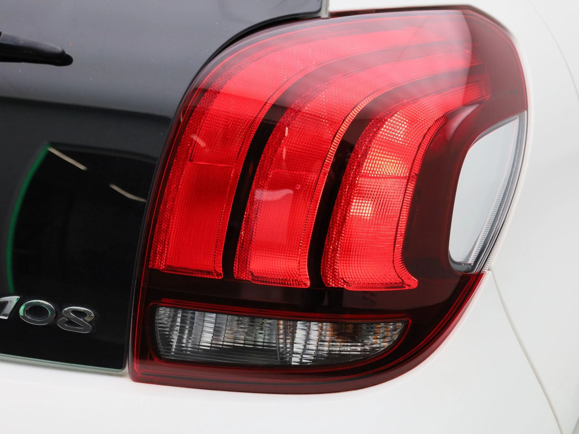 Peugeot-108-image-35