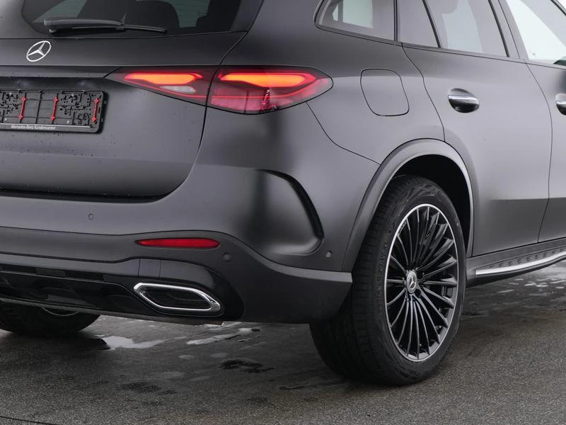 Mercedes-Benz GLC 300e 4MATIC AMG Line