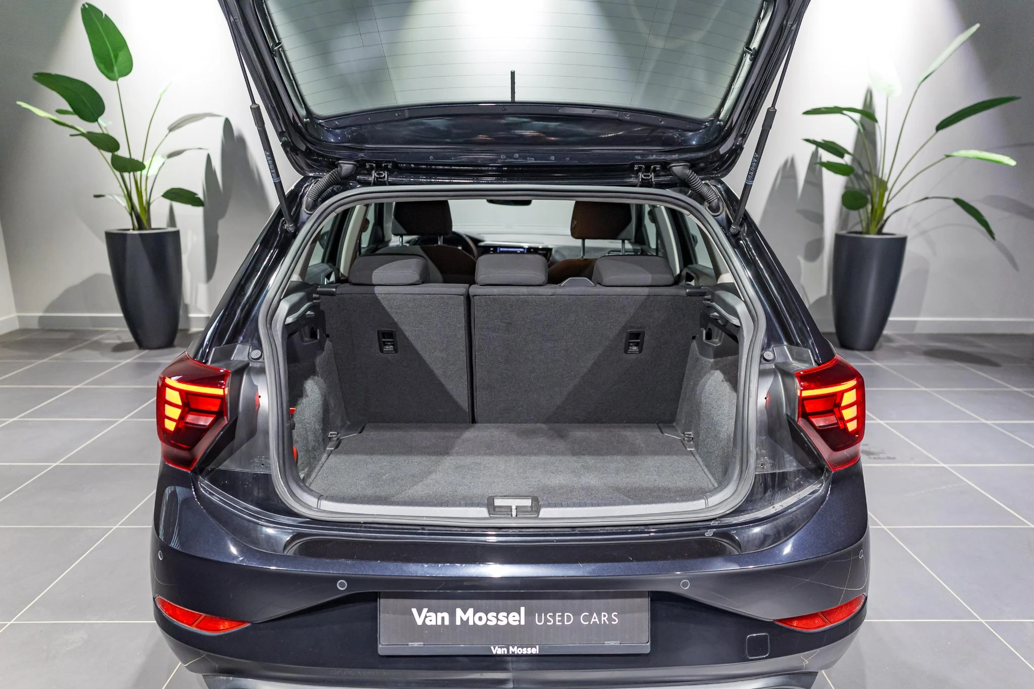 Volkswagen-Polo-image-17