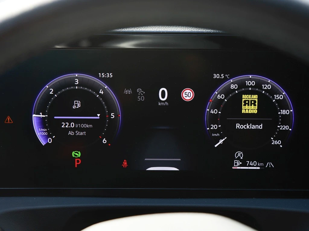 Volkswagen-Tiguan-image-13