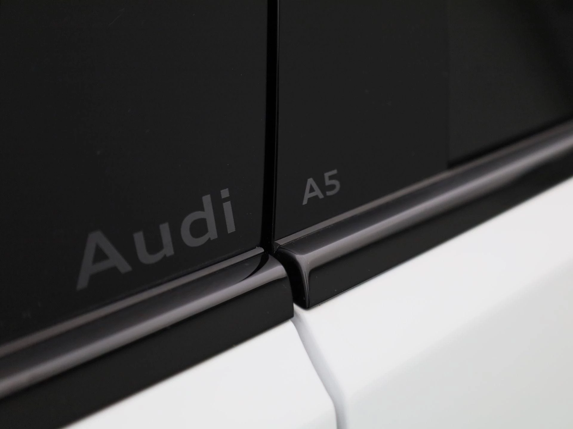Audi A5 Limousine 2.0 e-hybrid quattro S edition 299 PK