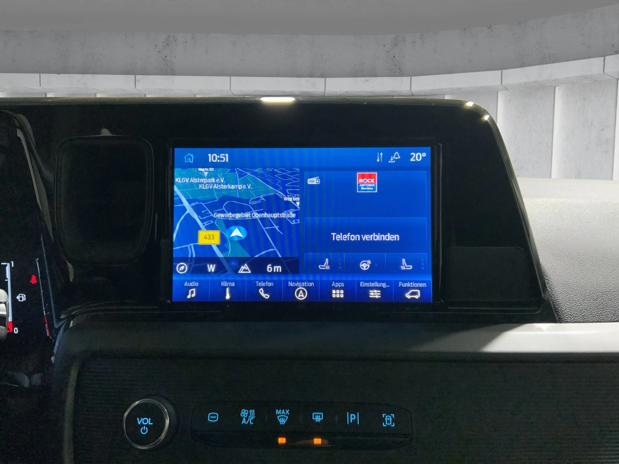 Ford-Tourneo Courier-image-14