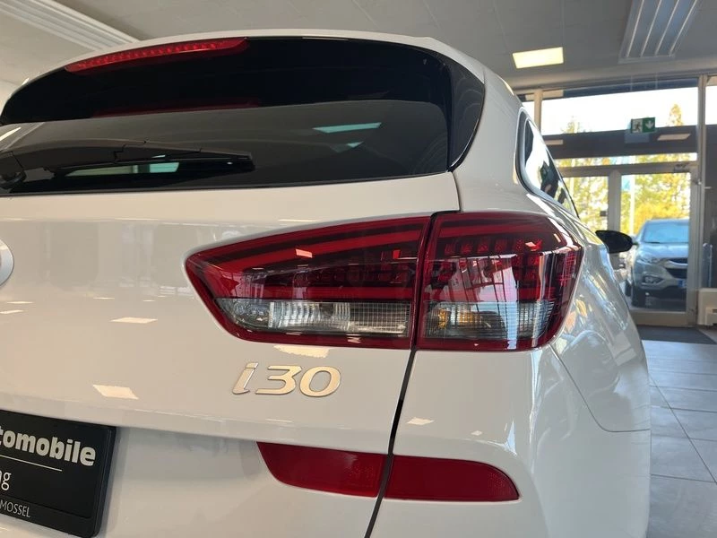 Hyundai-i30-image-12