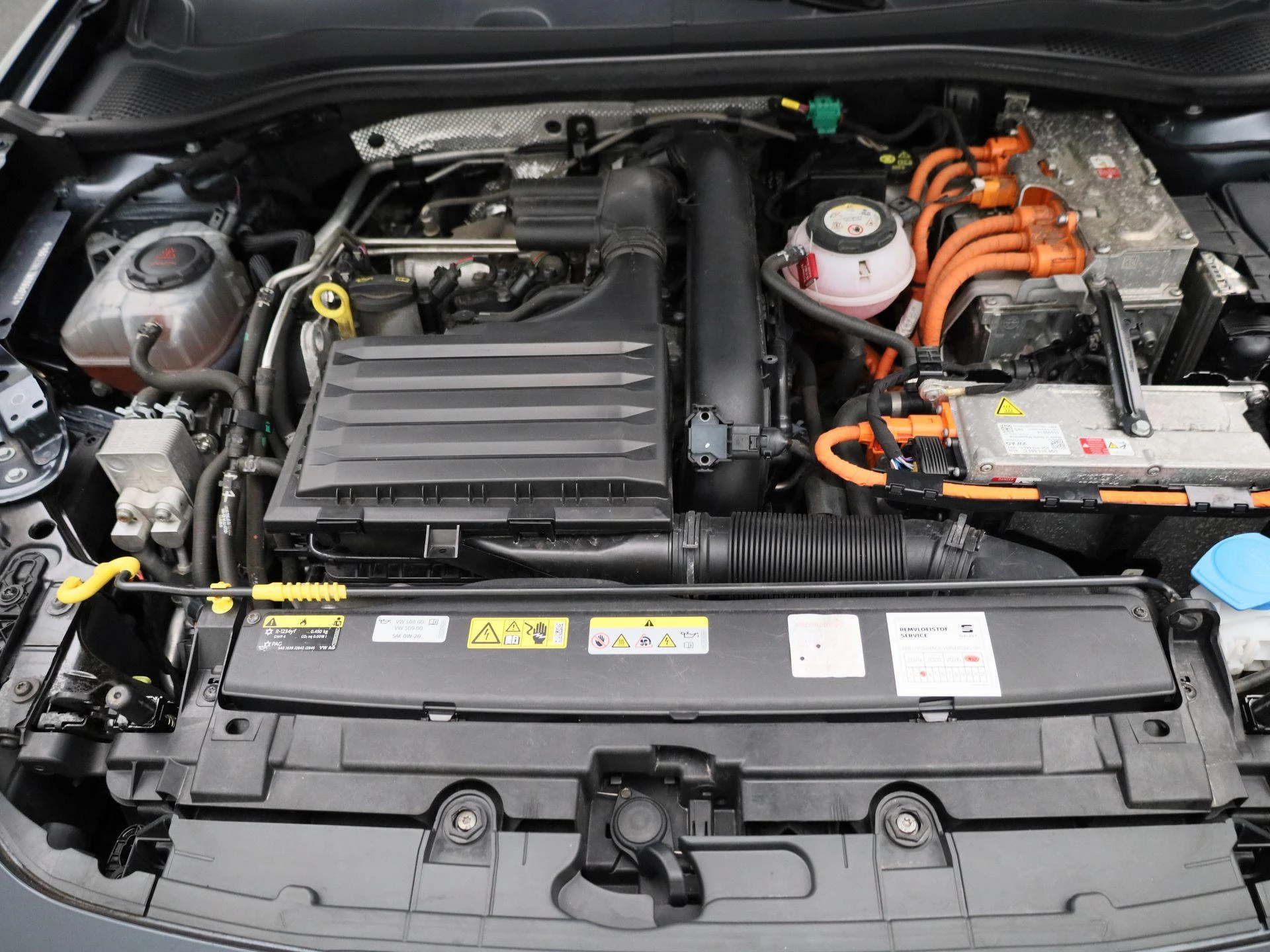 CUPRA Leon 1.4 e-Hybrid VZ Business