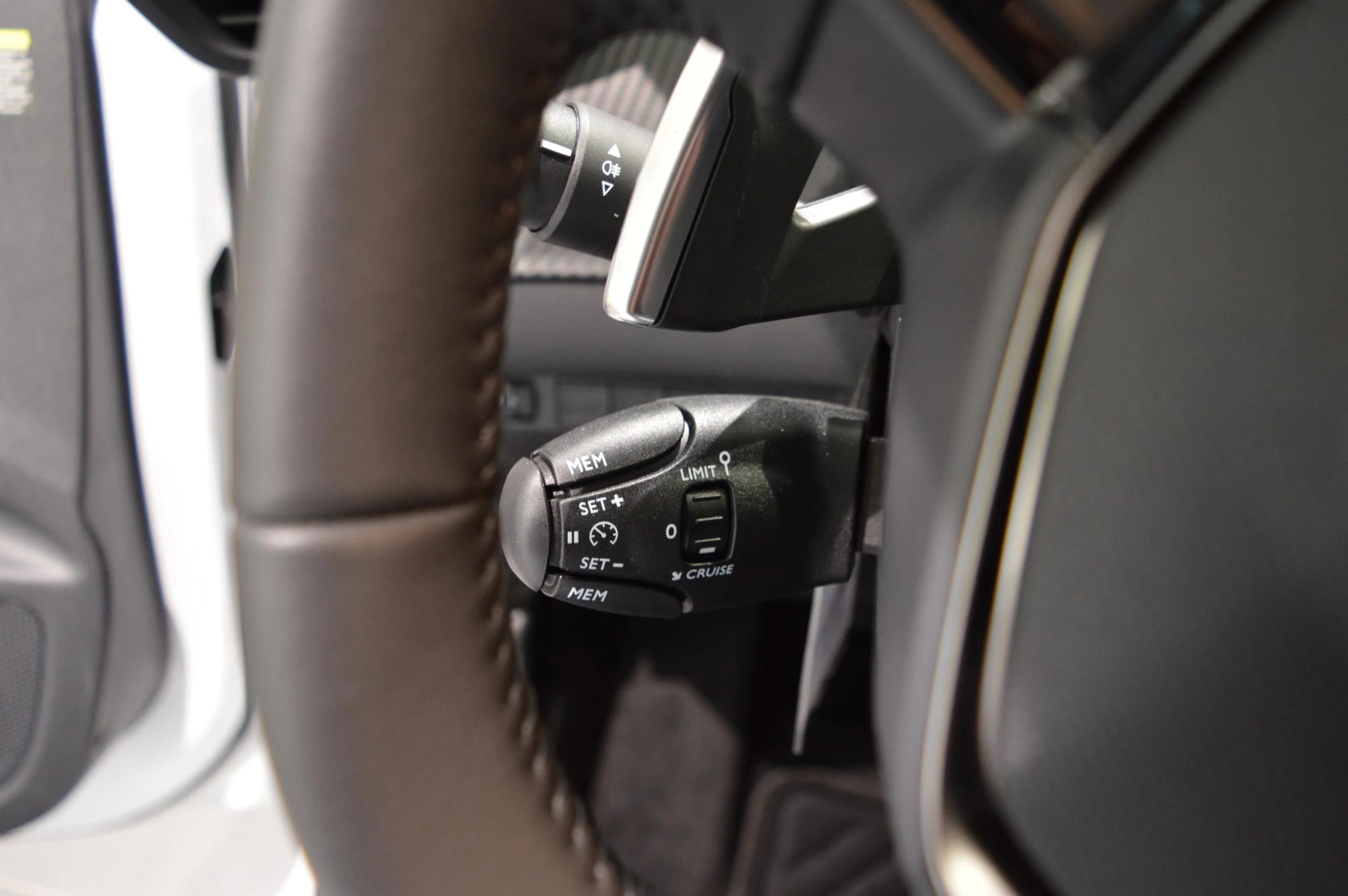 Peugeot-208-image-13