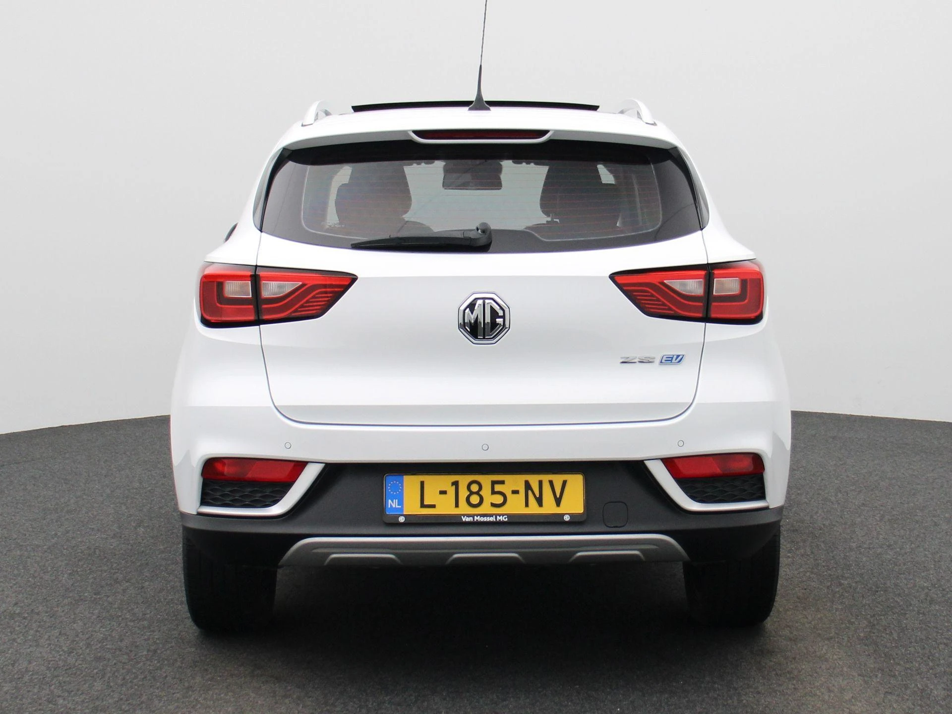 MG-ZS EV-image-5