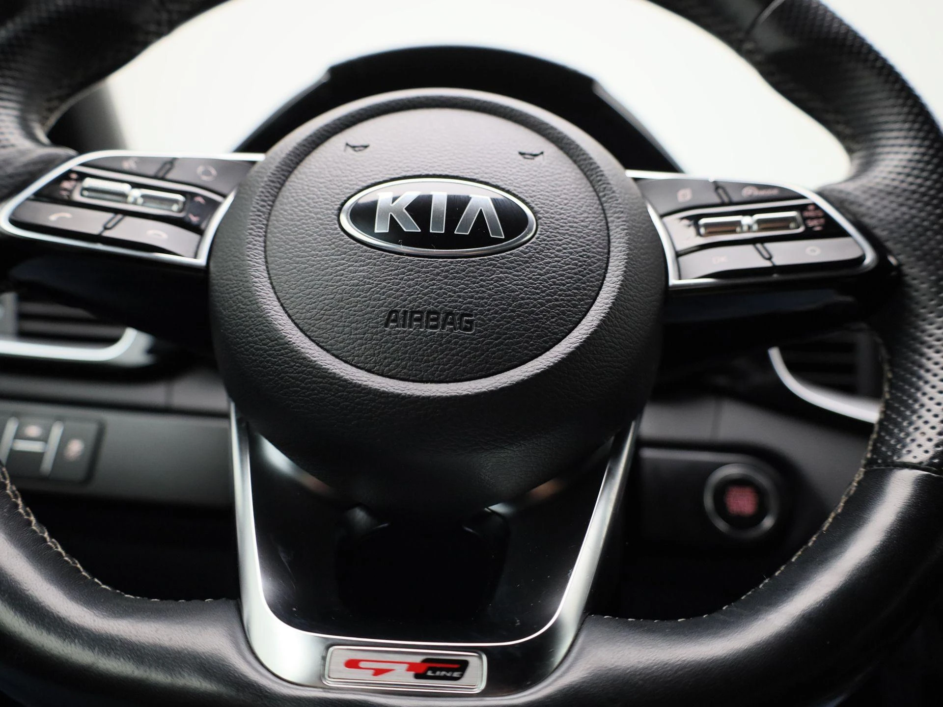 Kia-Ceed Sportswagon-image-26