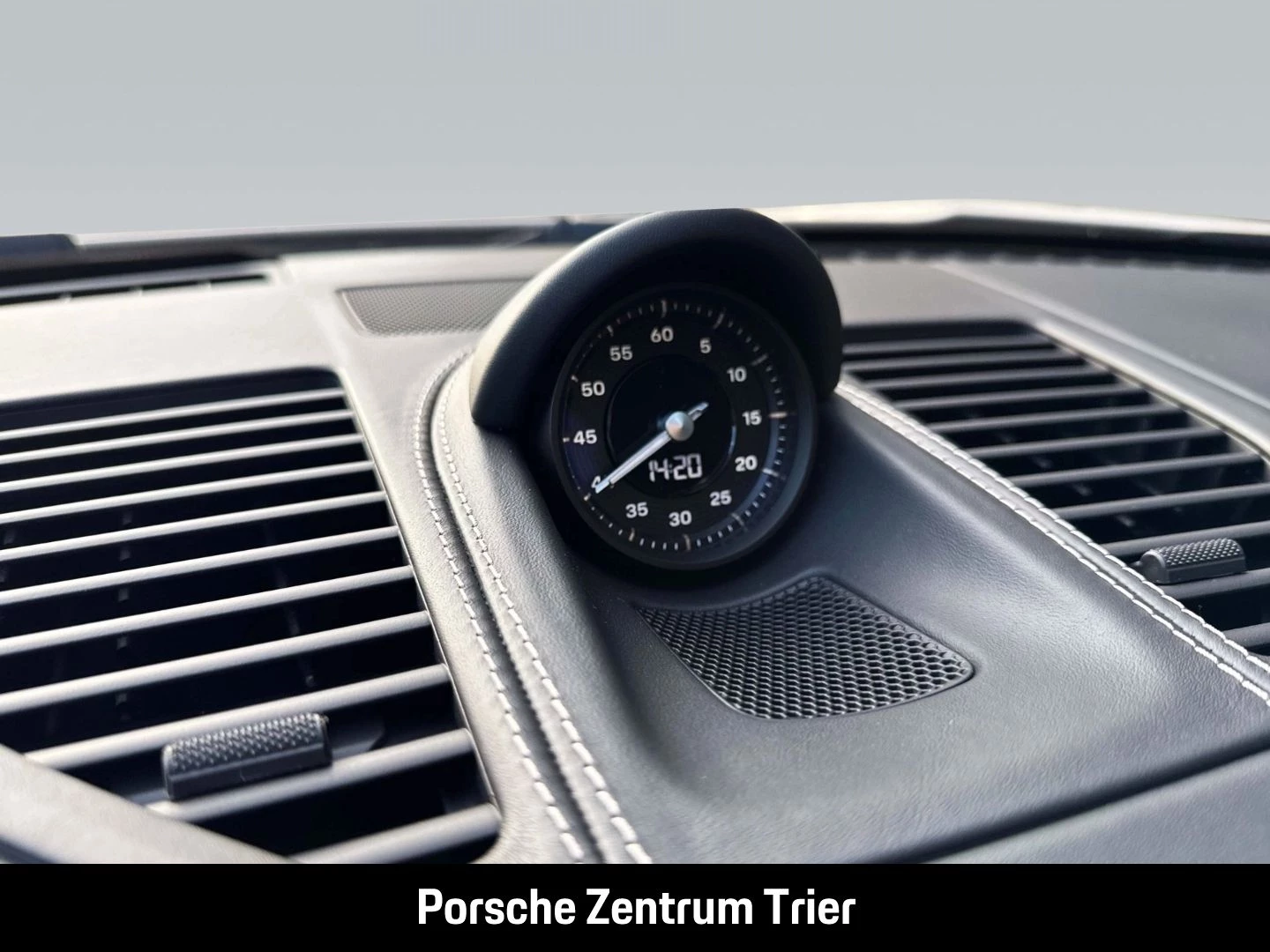 Porsche 911 992 Targa 4 GTS Burmester Clubleder LED