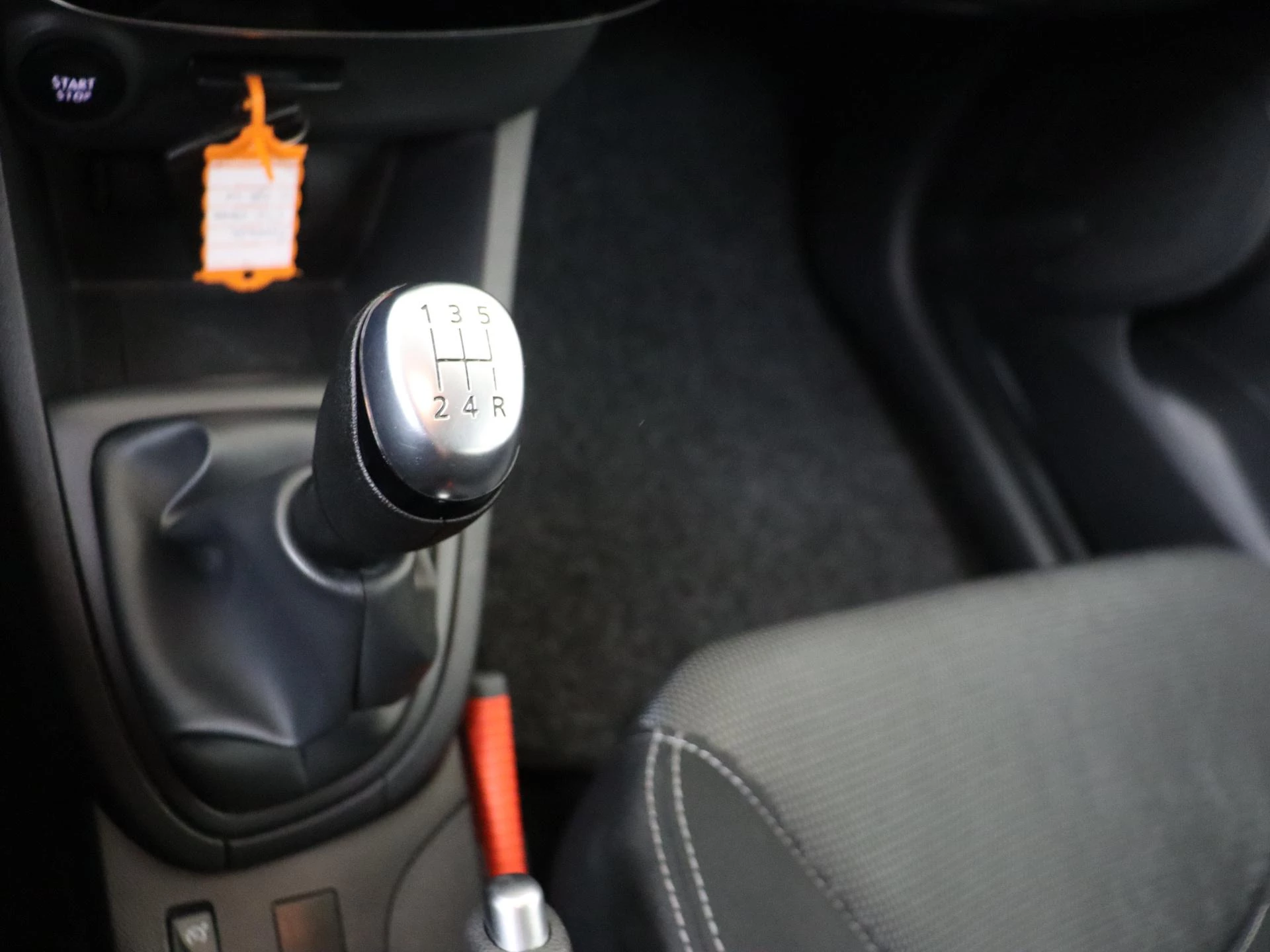 Renault-Clio-image-15