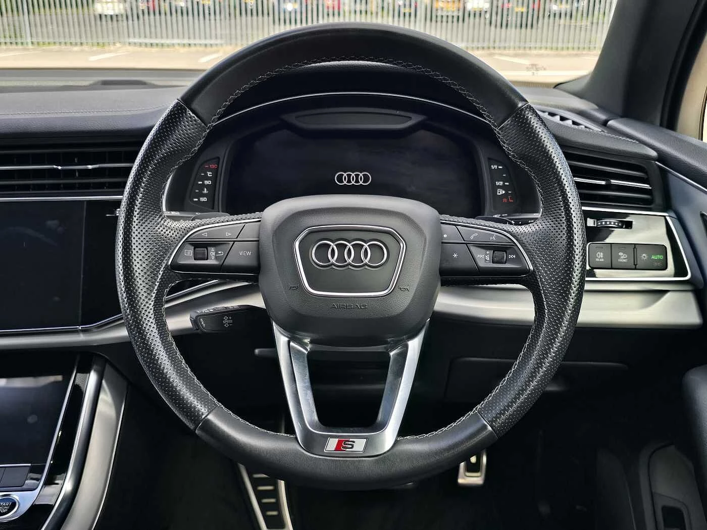 Audi-Q7-image-8