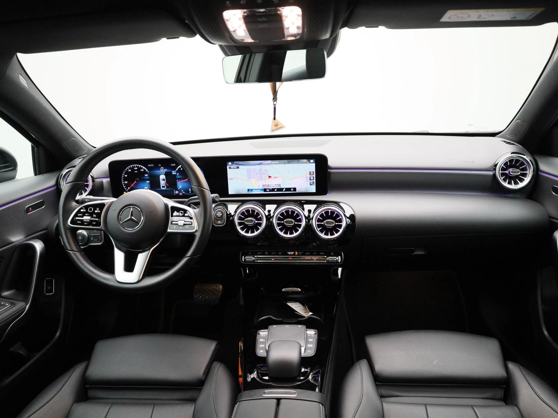 Mercedes-Benz-A-Klasse-image-33