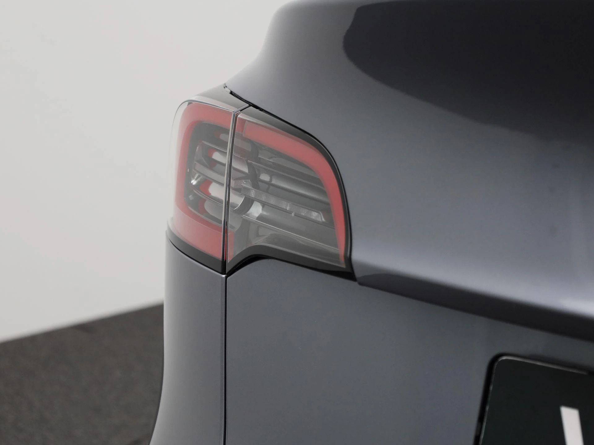 Tesla-Model Y-image-43