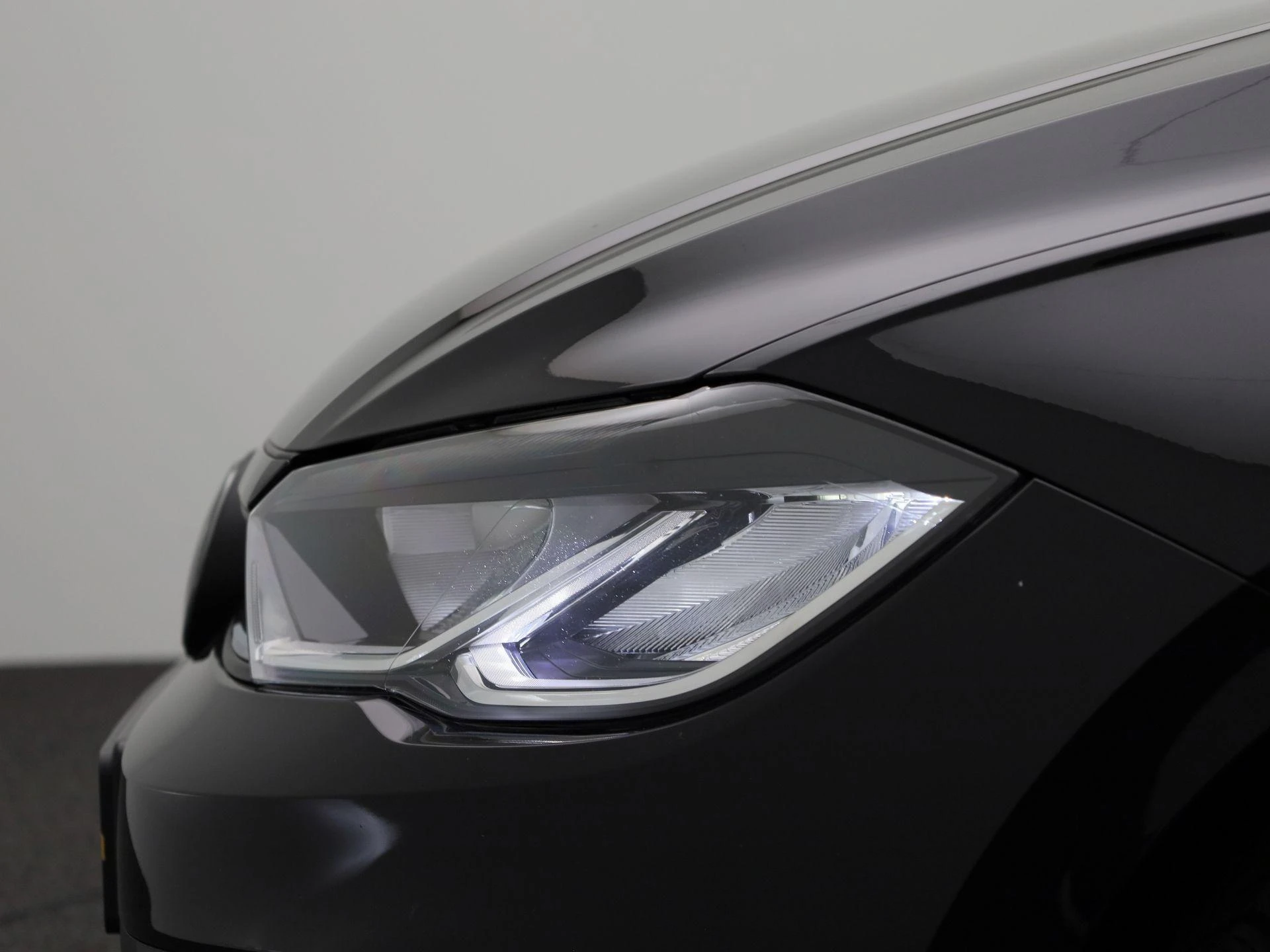Volkswagen-Polo-image-14
