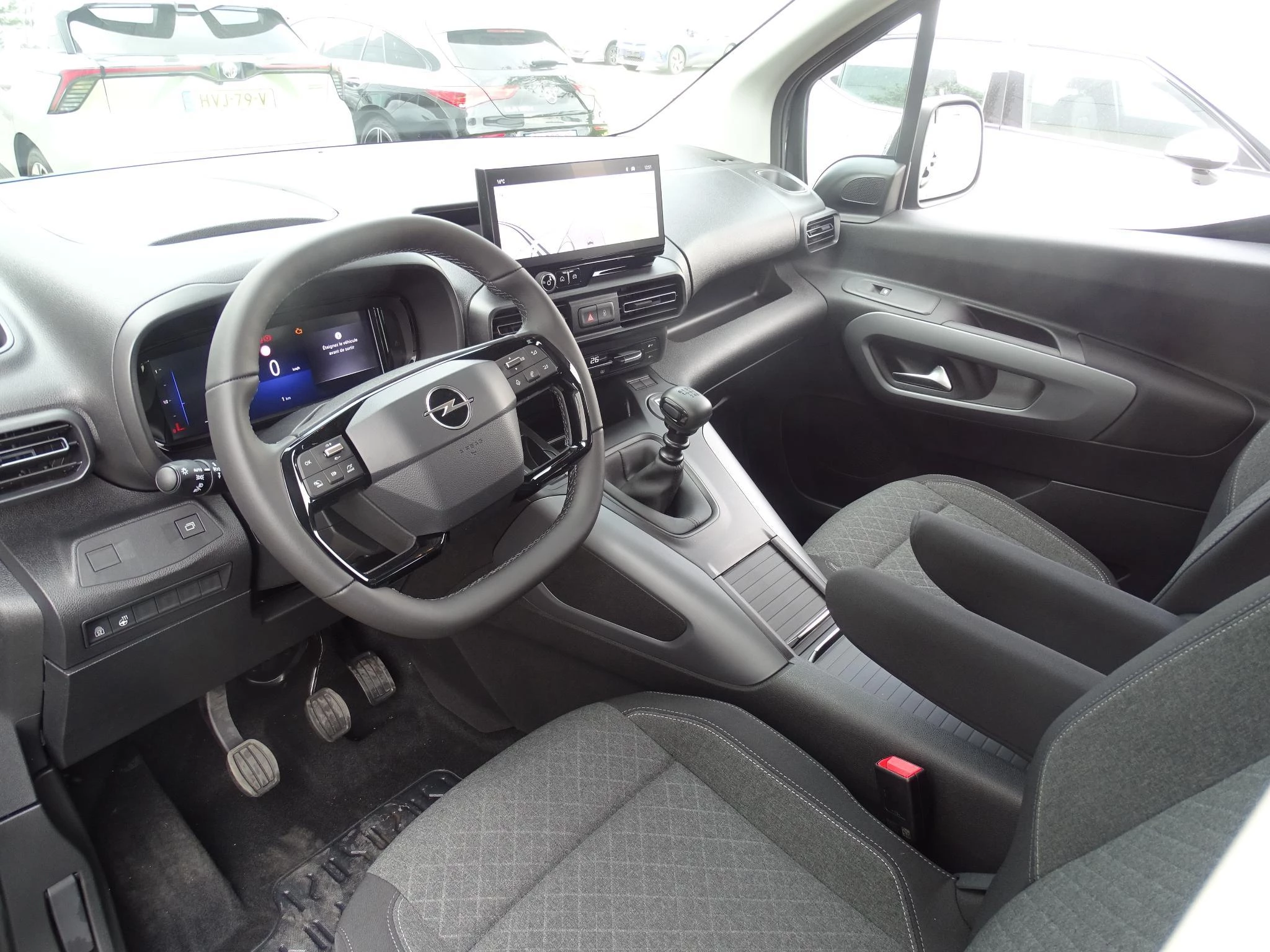 Opel Combo Life 1.2T Edition+gps+camera+park pilot achteraan