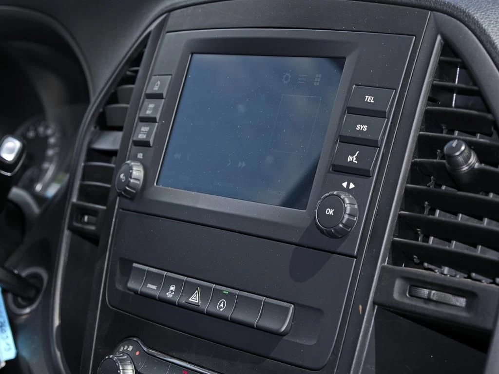 Mercedes-Benz-Vito 114-image-10