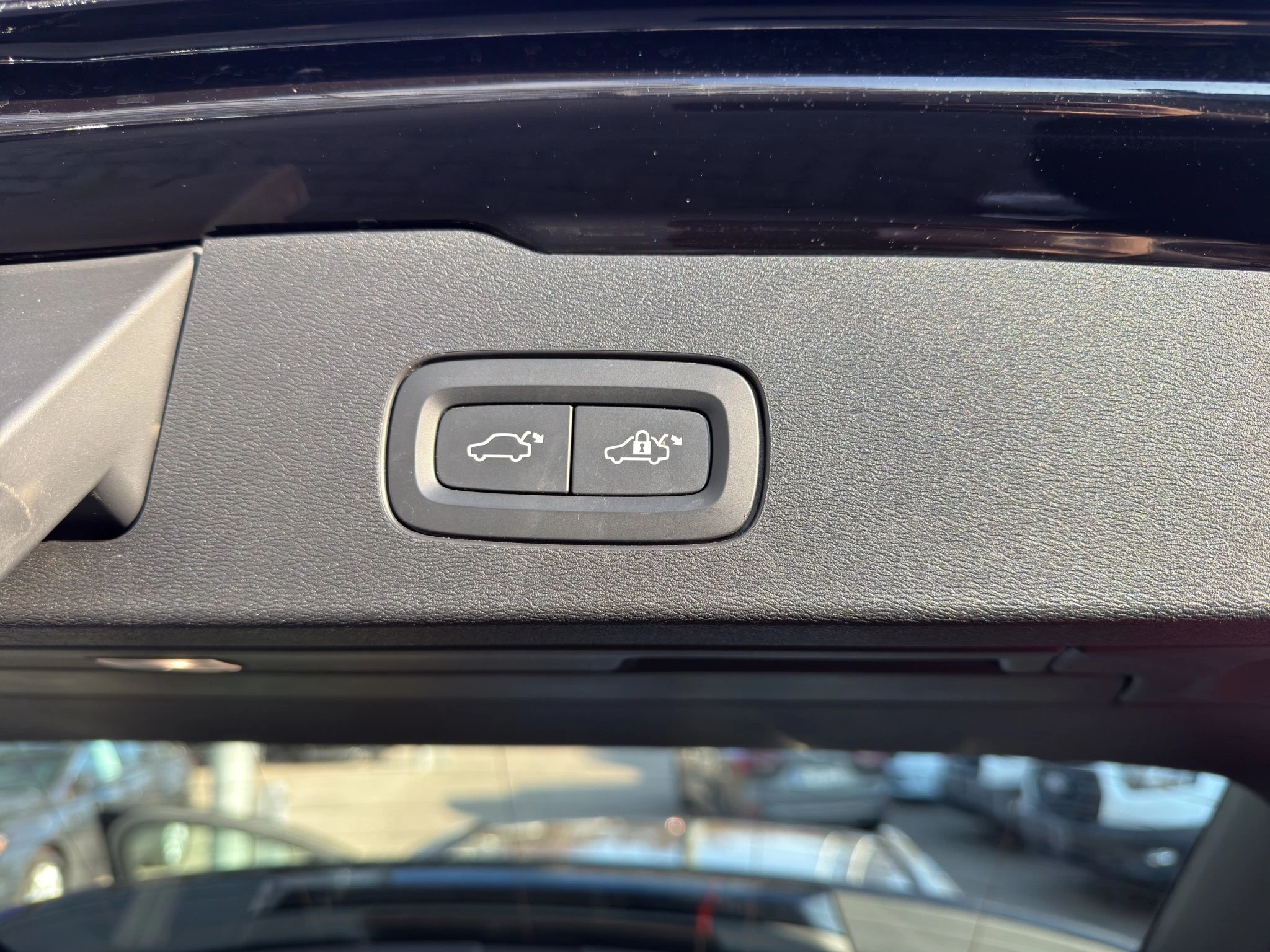 Volvo V60 B3 Plus Dark