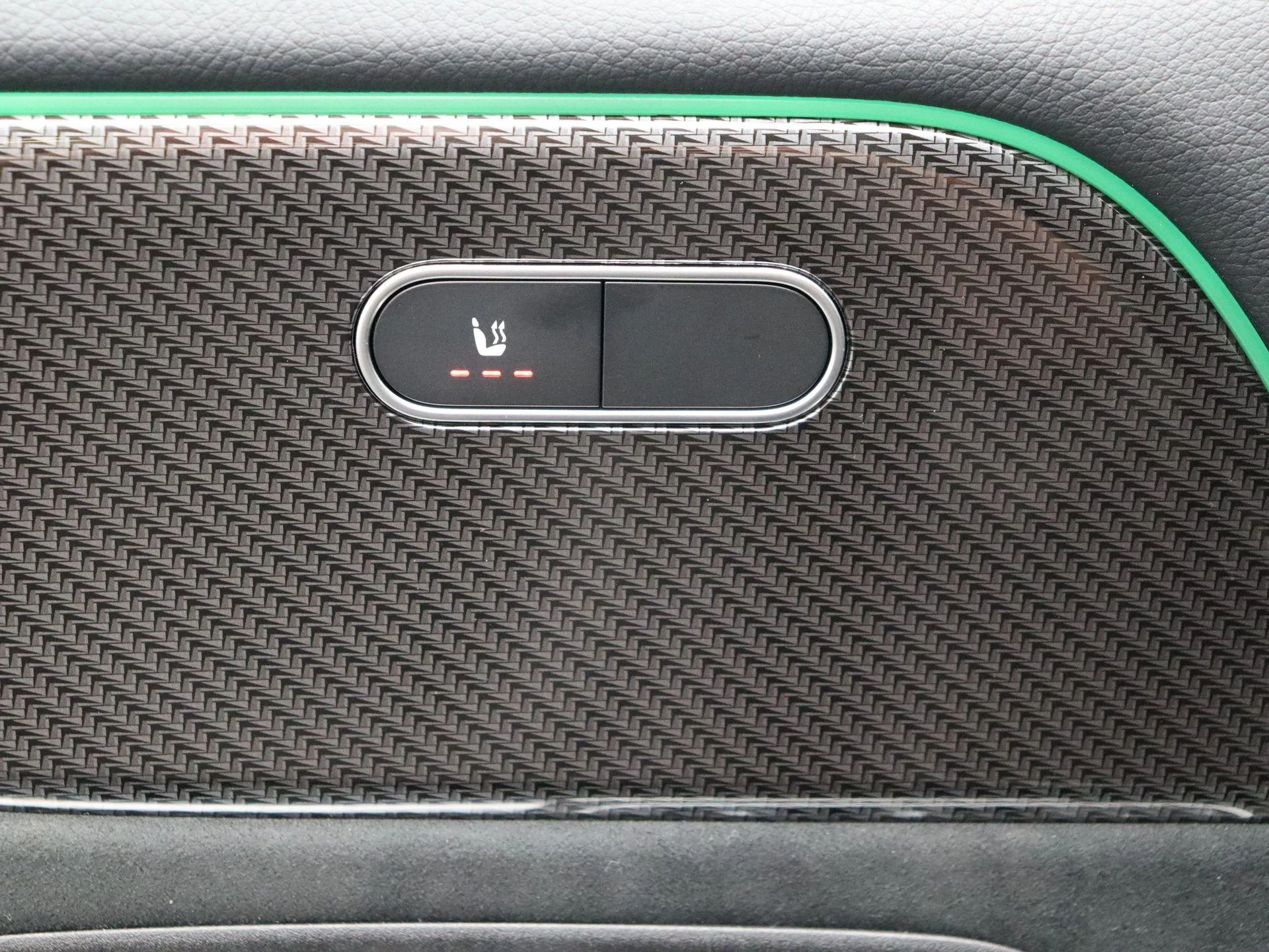 Mercedes-Benz-GLB-image-8