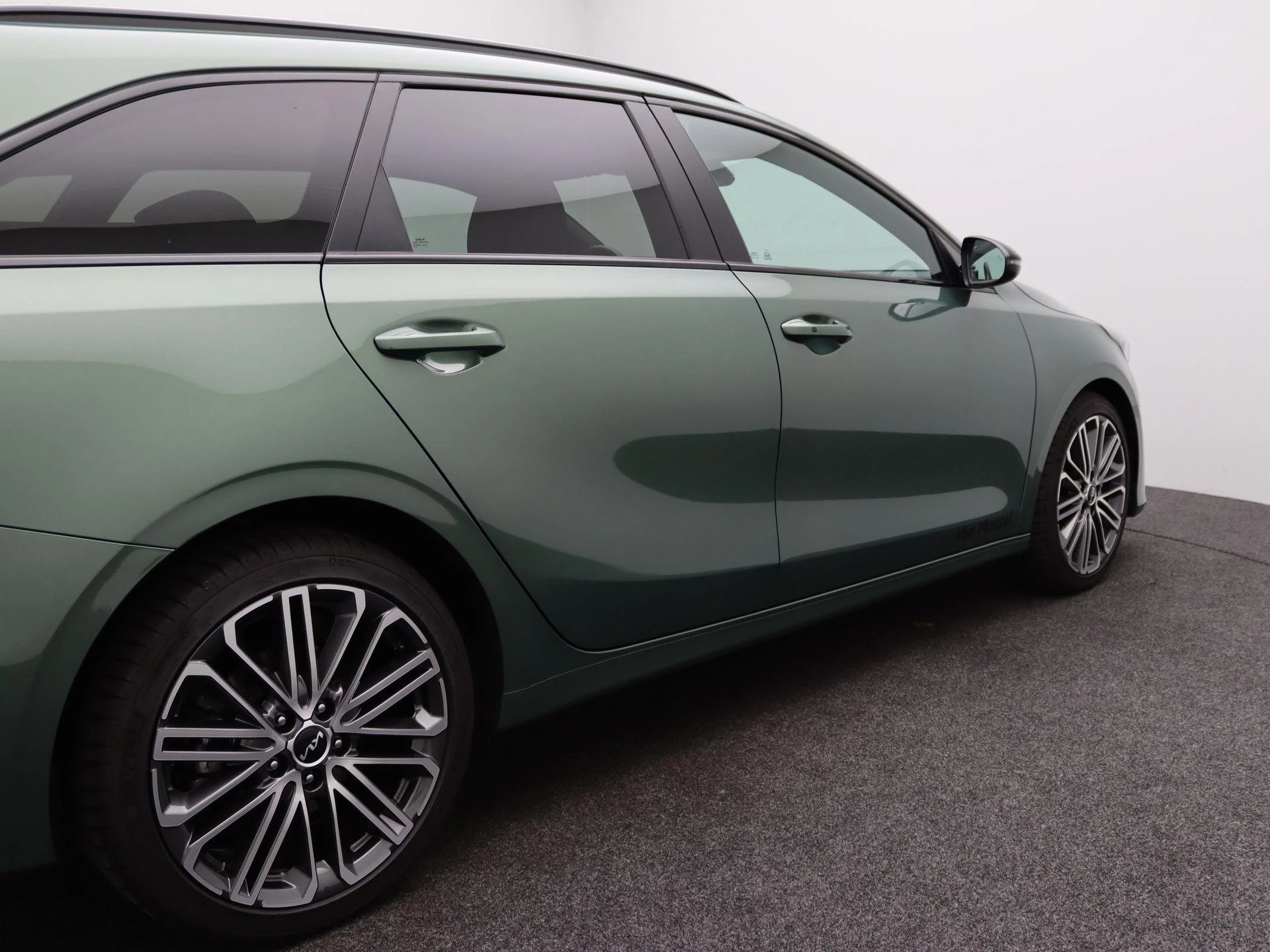 Kia-Ceed Sportswagon-image-37