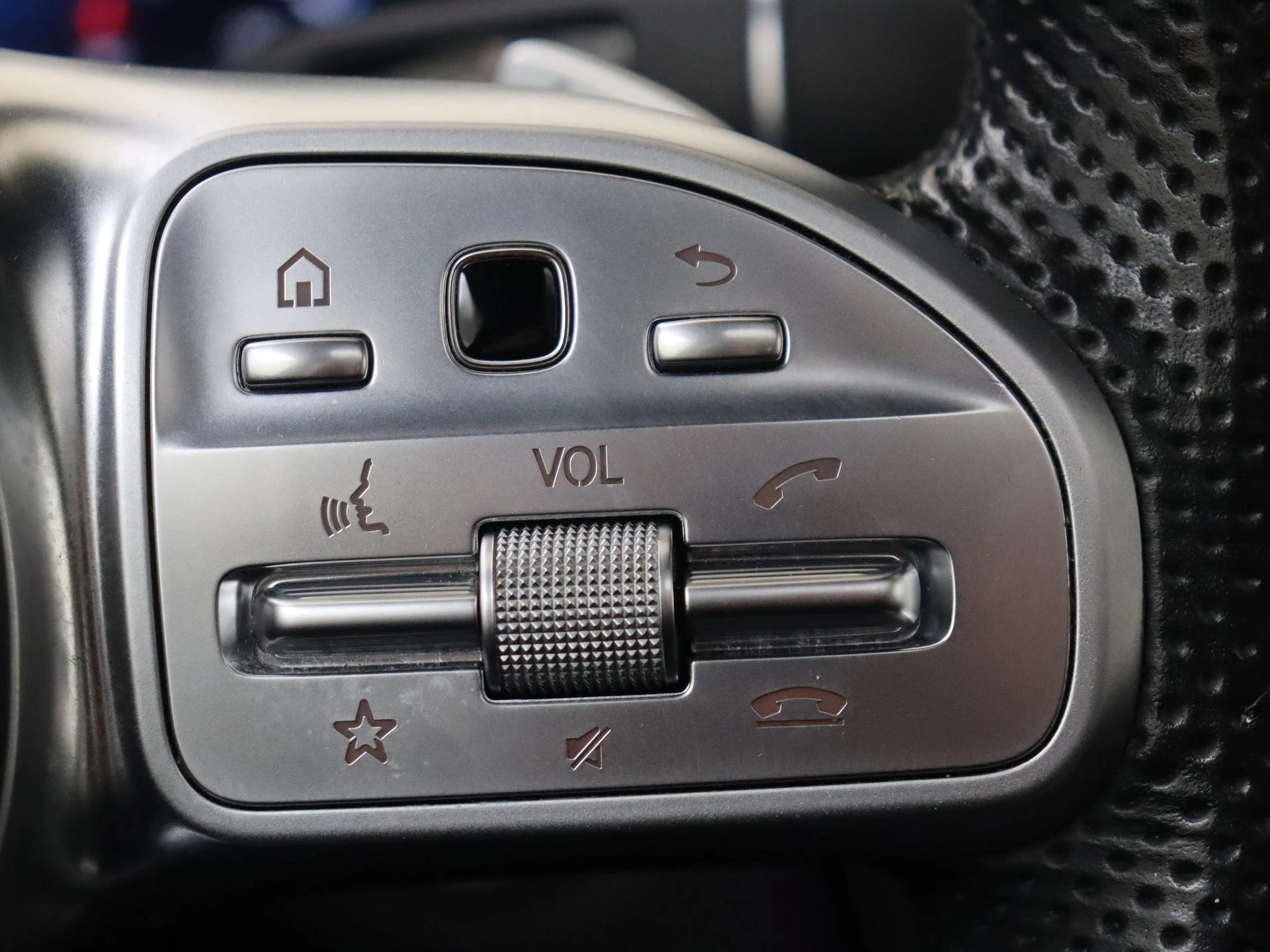 Mercedes-Benz C-Klasse 180 Premium Plus Pack