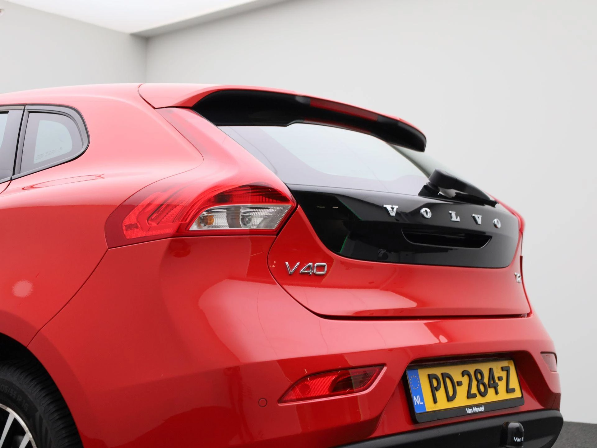 Volvo-V40-image-42