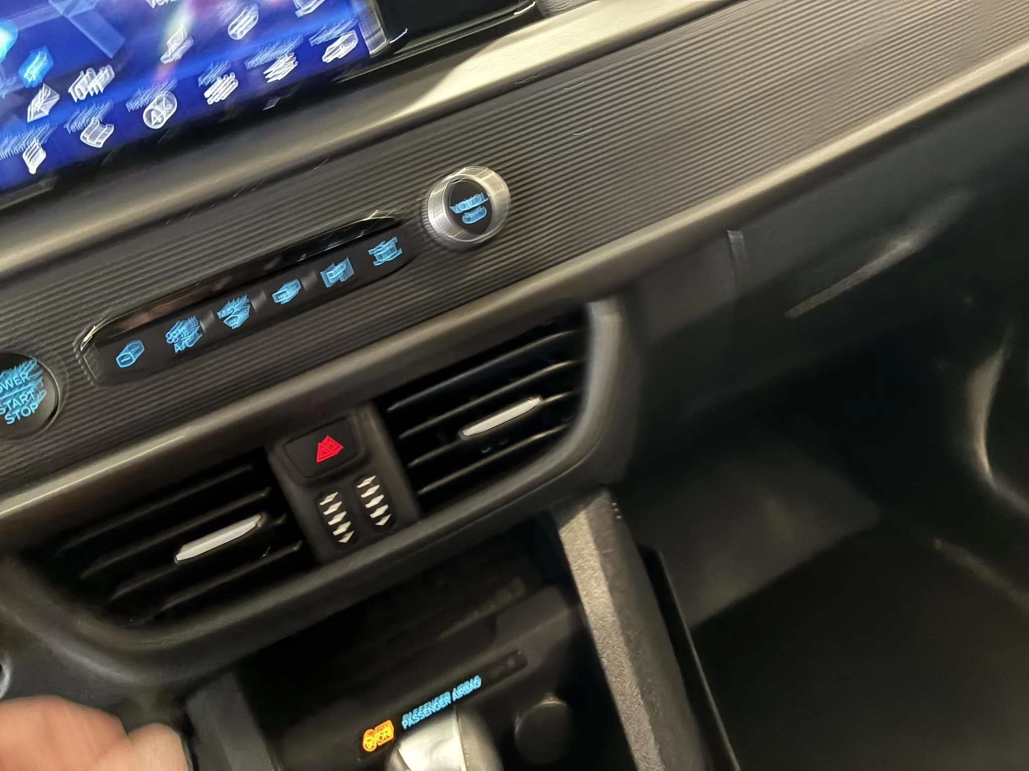 Ford-Transit Courier-image-16