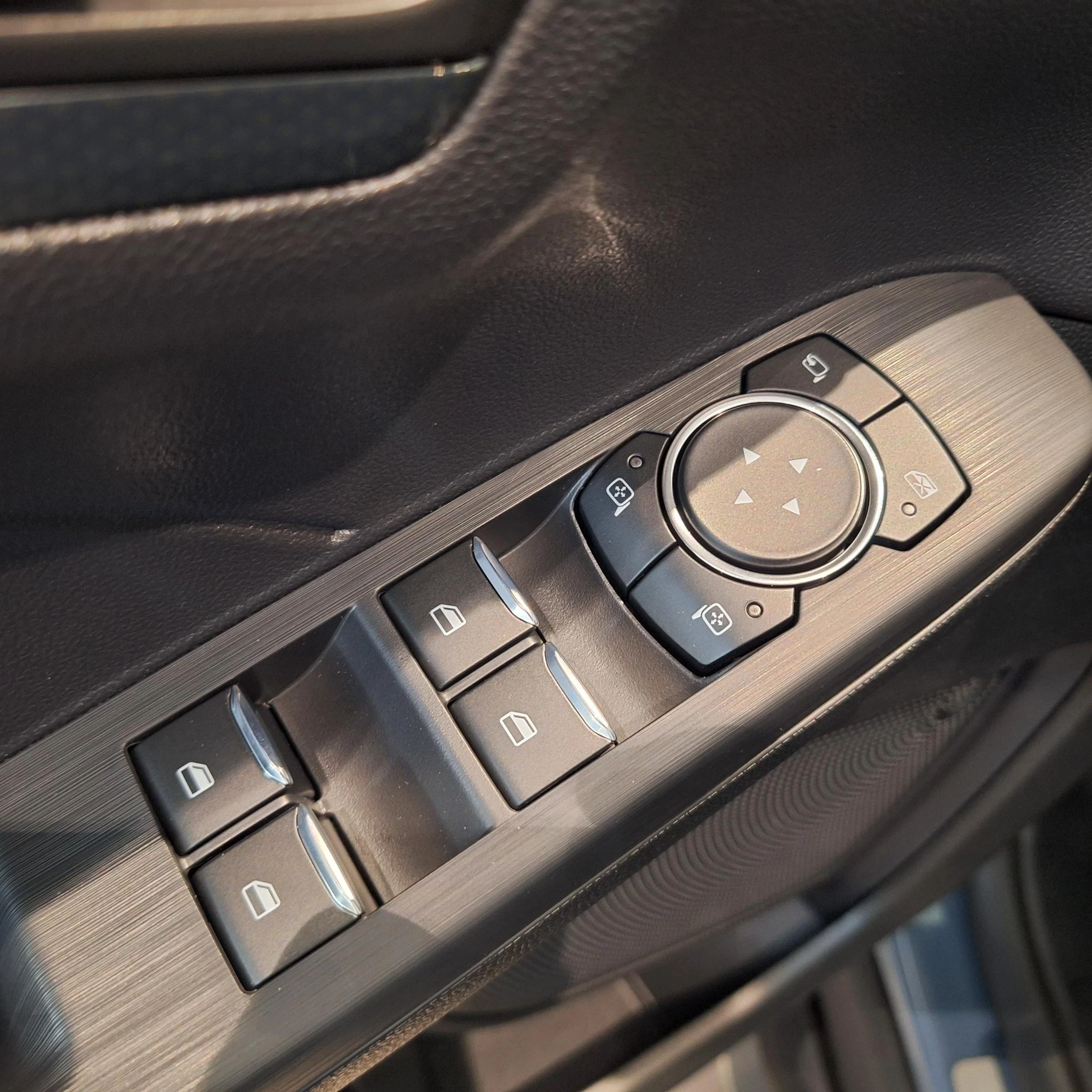 Ford-Kuga-image-33