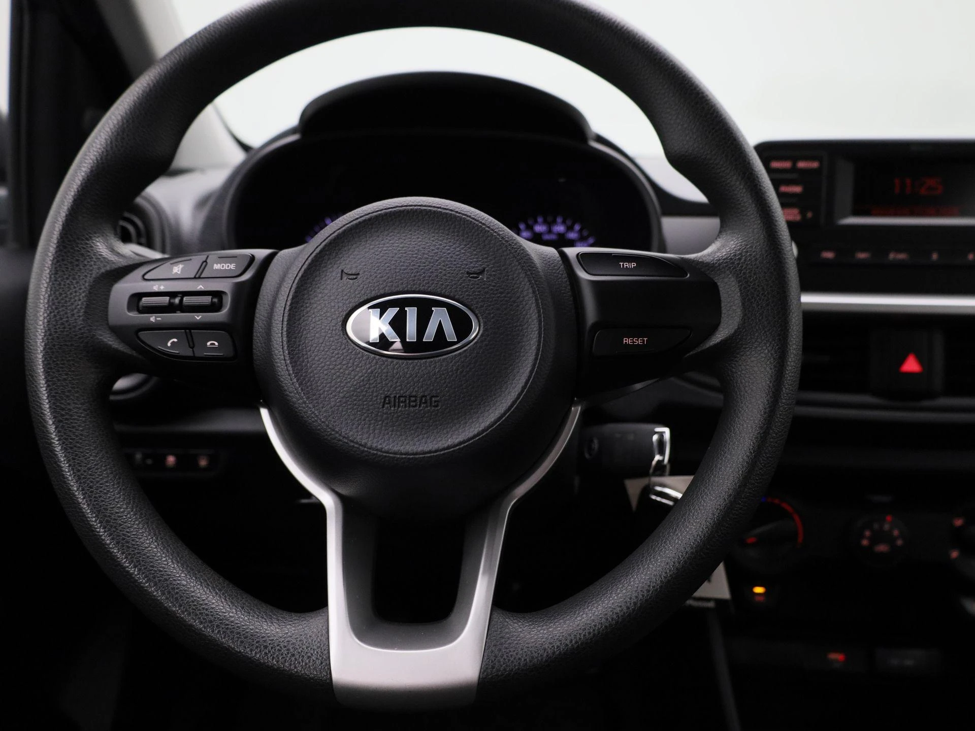 Kia-Picanto-image-6