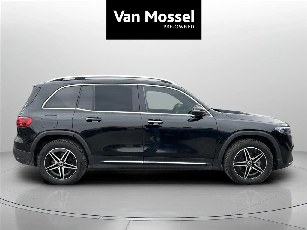 Mercedes-Benz-EQB-image-3