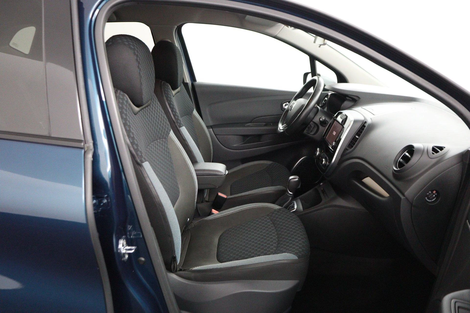 Renault-Captur-image-17