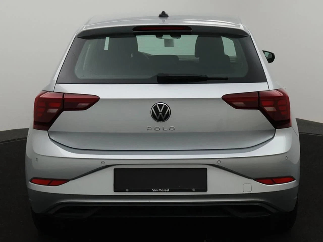 Volkswagen-Polo-image-8