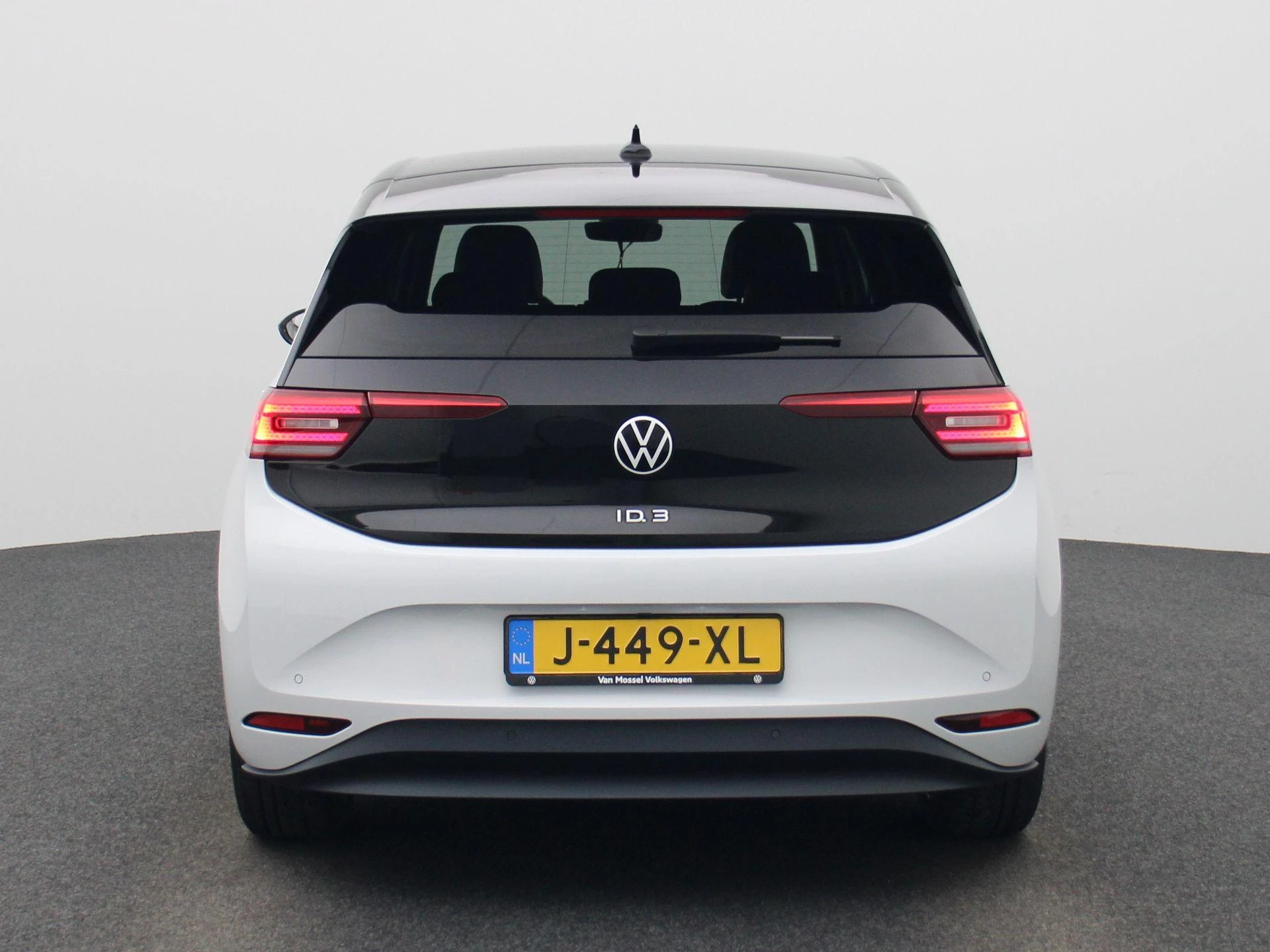 Volkswagen-ID.3-image-4