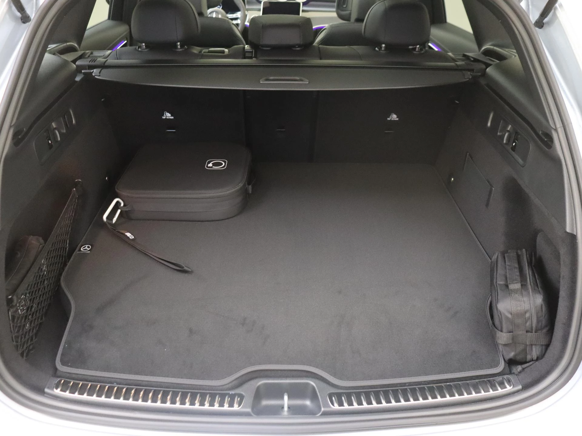 Mercedes-Benz-GLC-image-28
