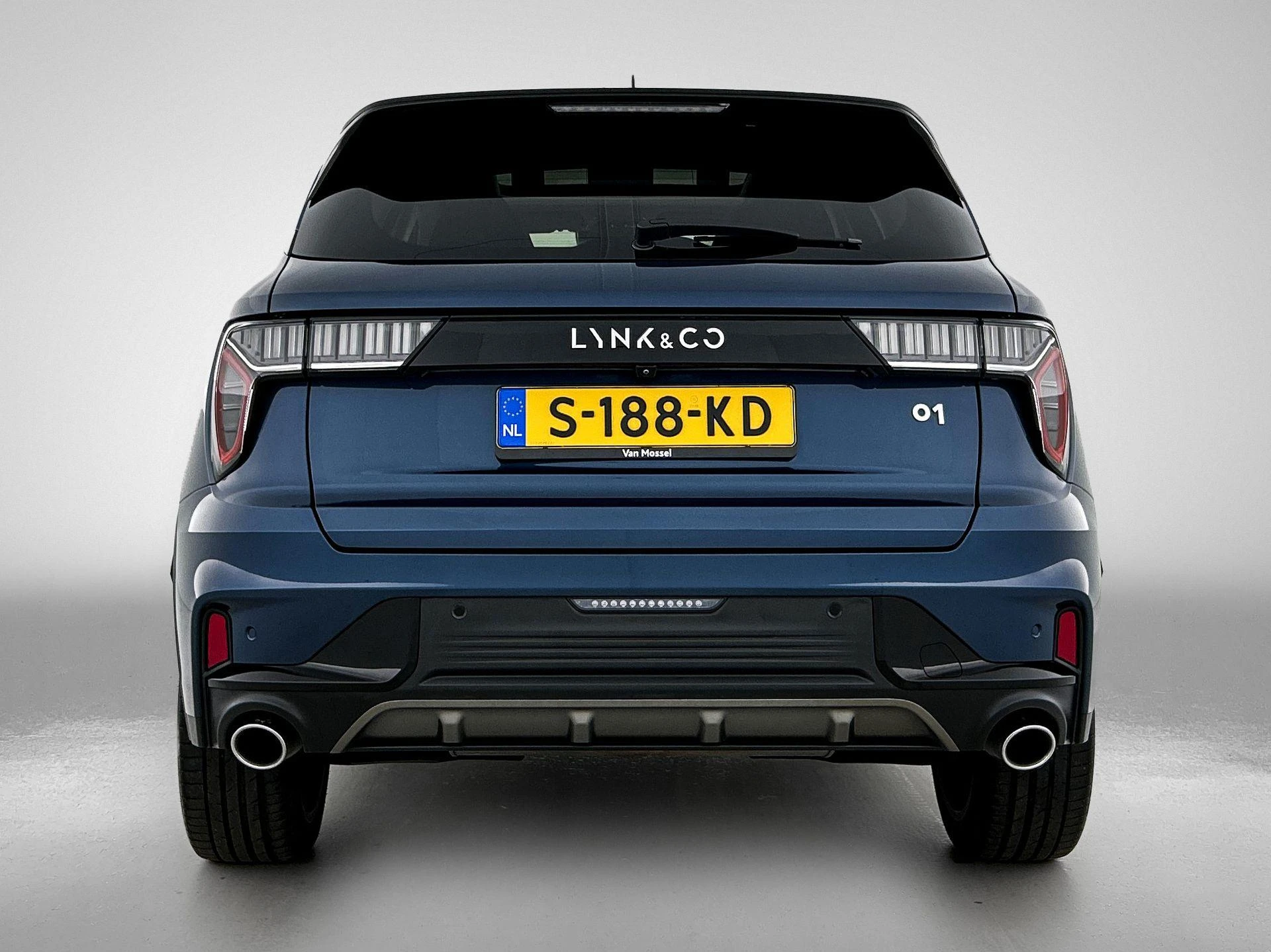 Lynk & Co-01-image-2