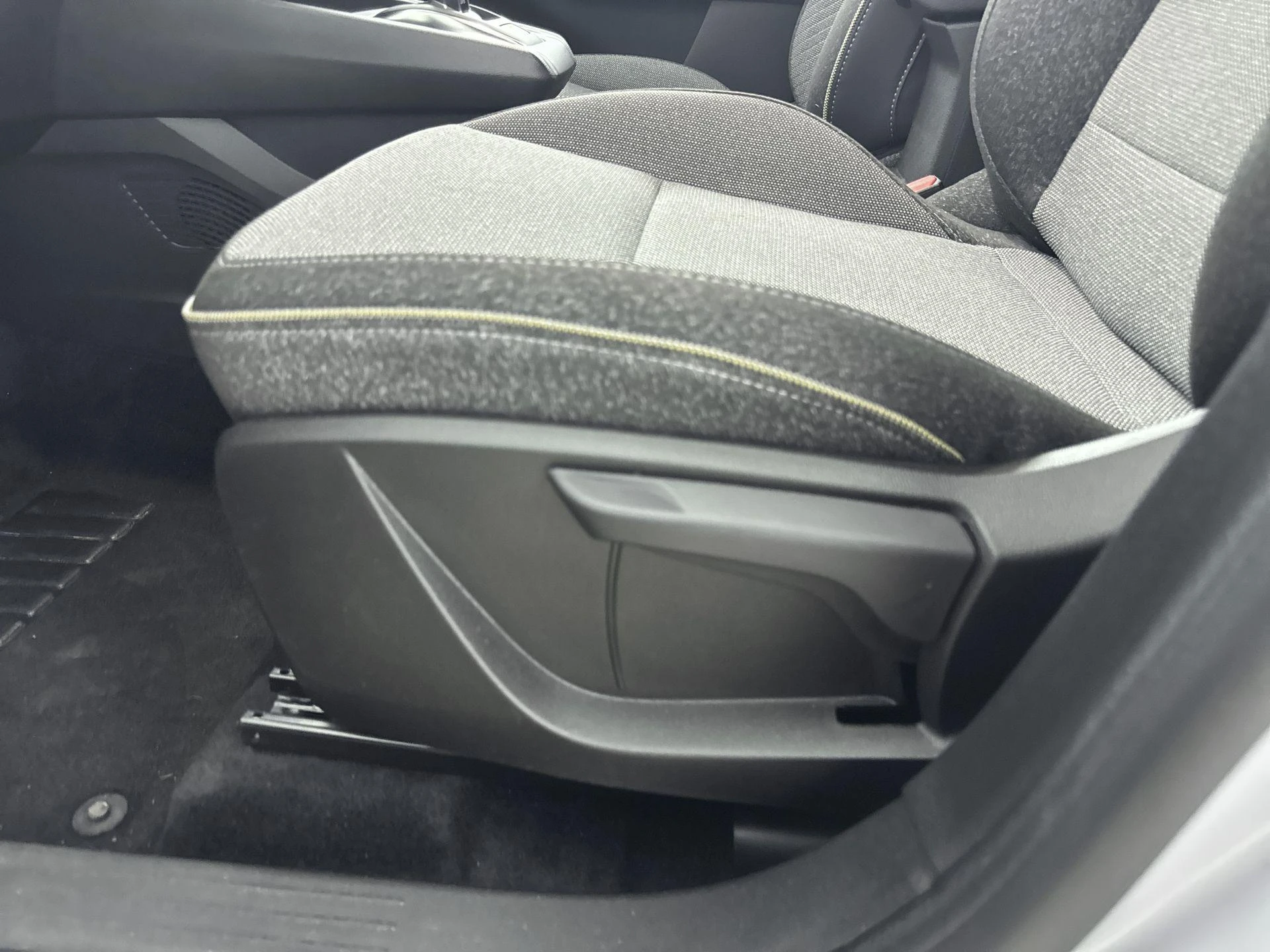 Renault-Captur-image-17
