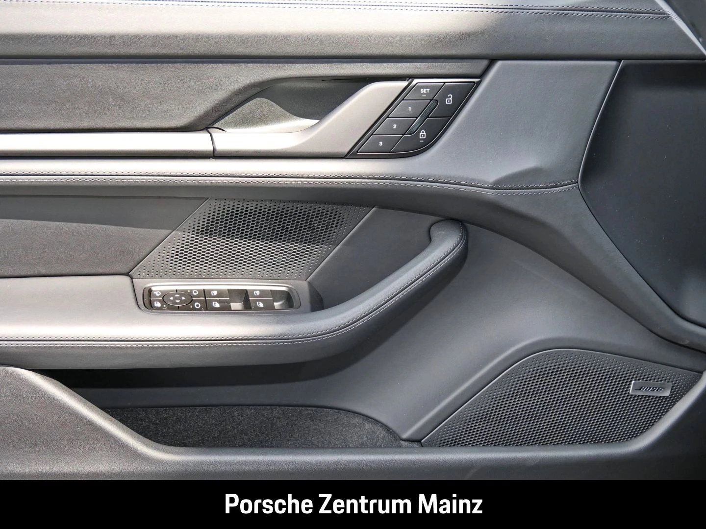 Porsche-Taycan-image-26