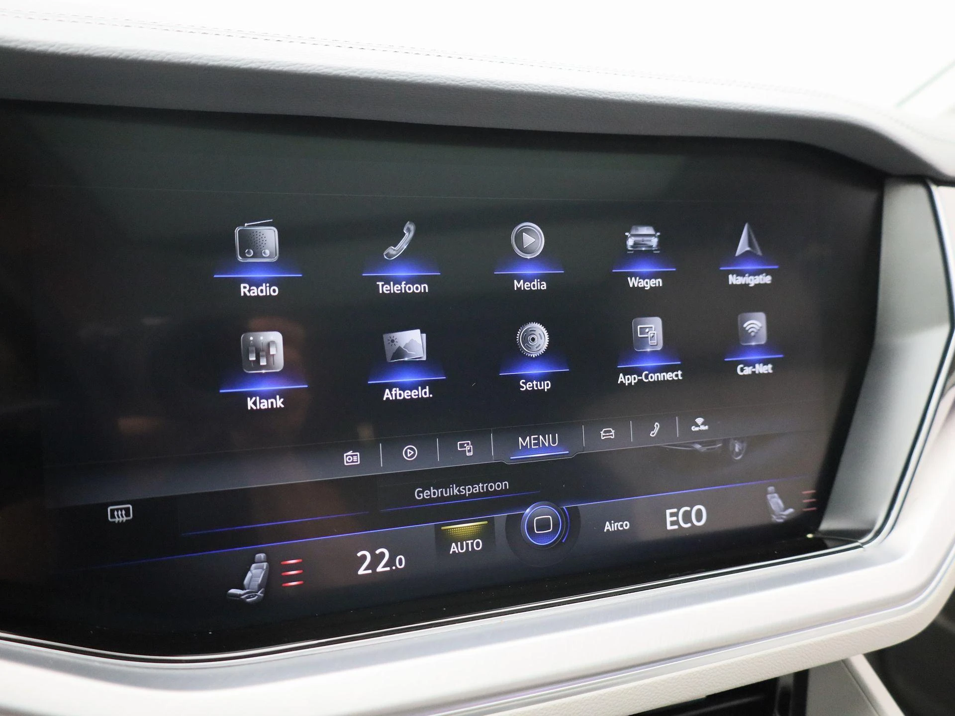 Volkswagen-Touareg-image-27