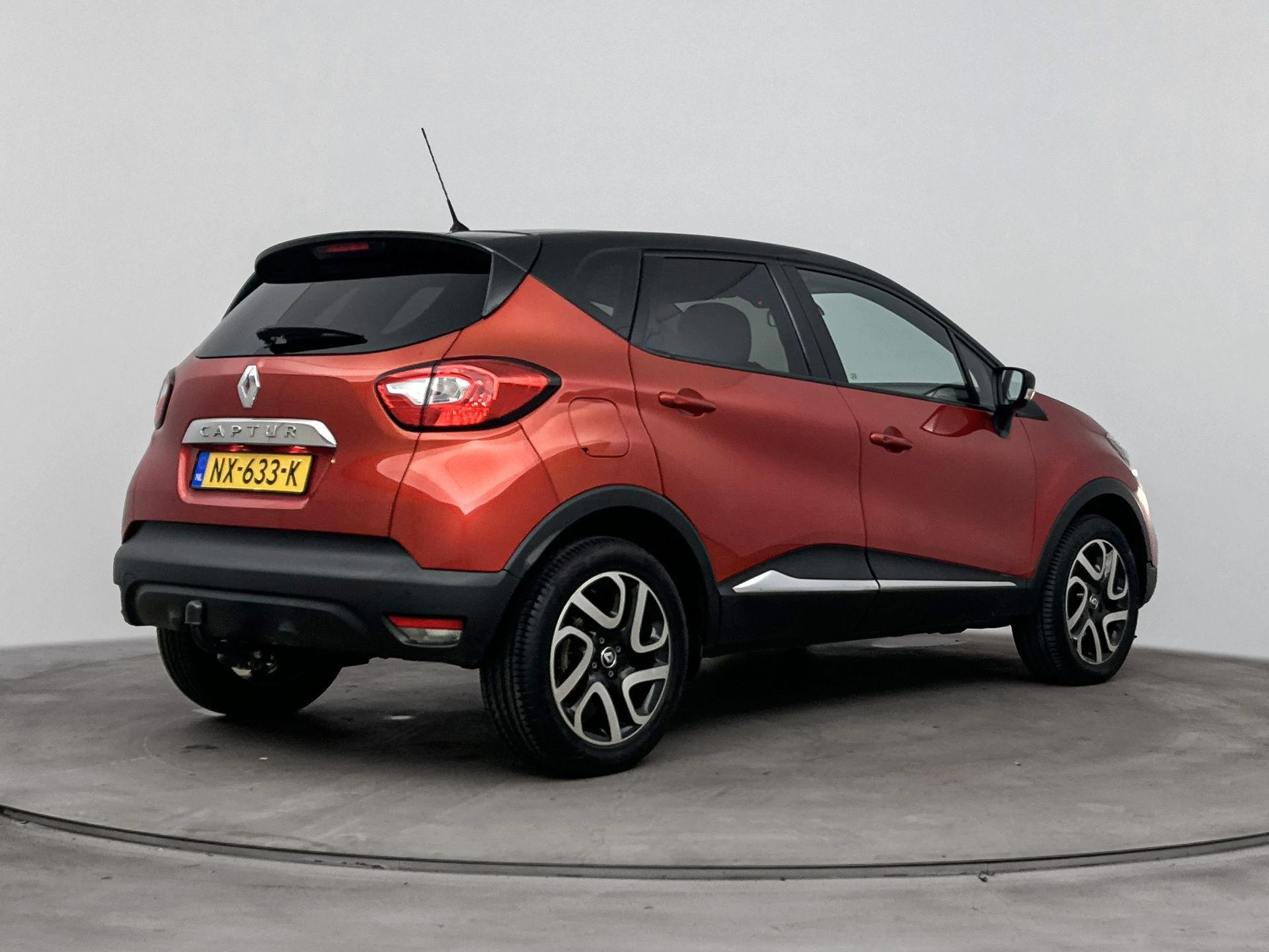 Renault-Captur-image-3