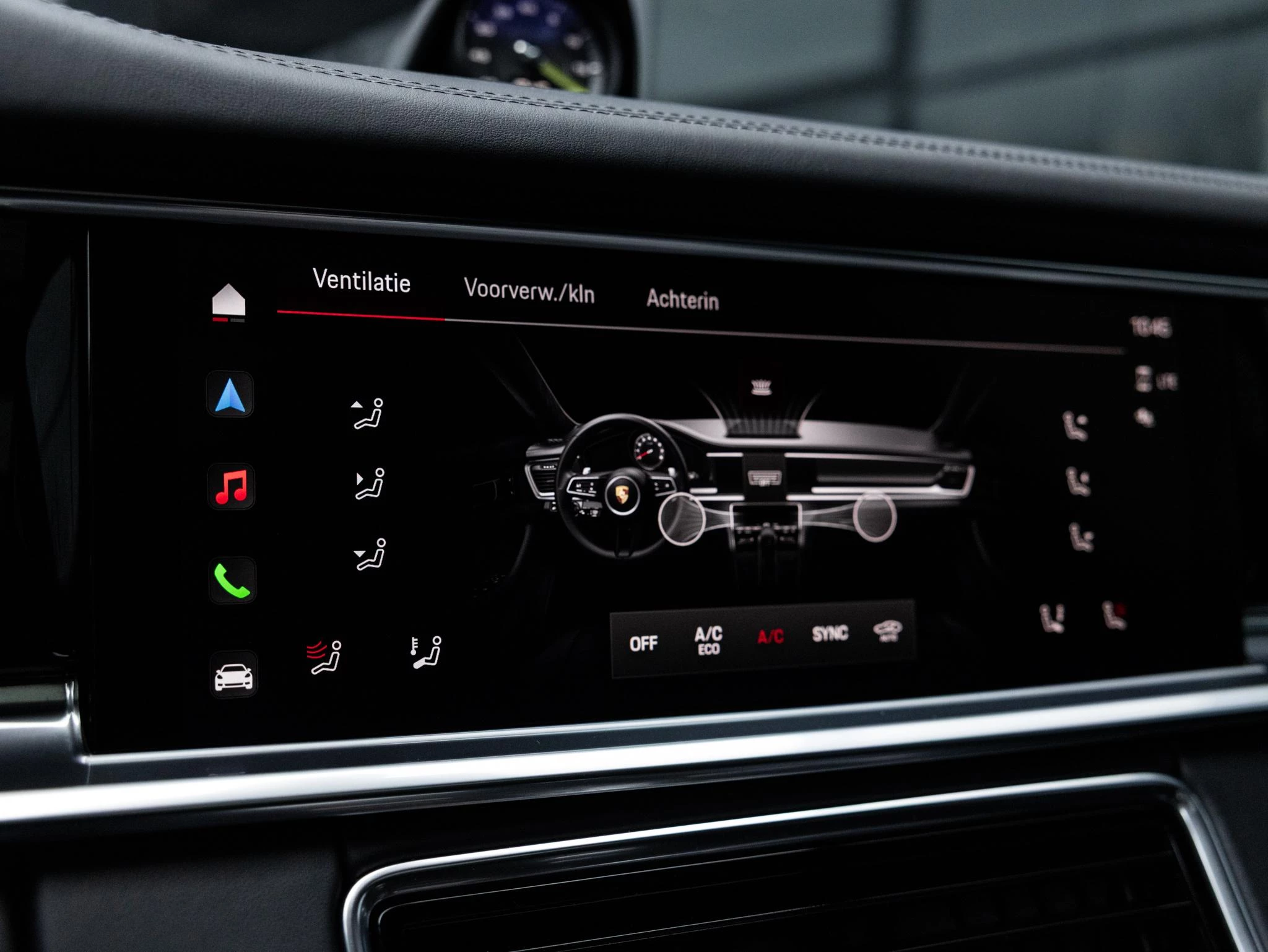 Porsche-Panamera-image-43