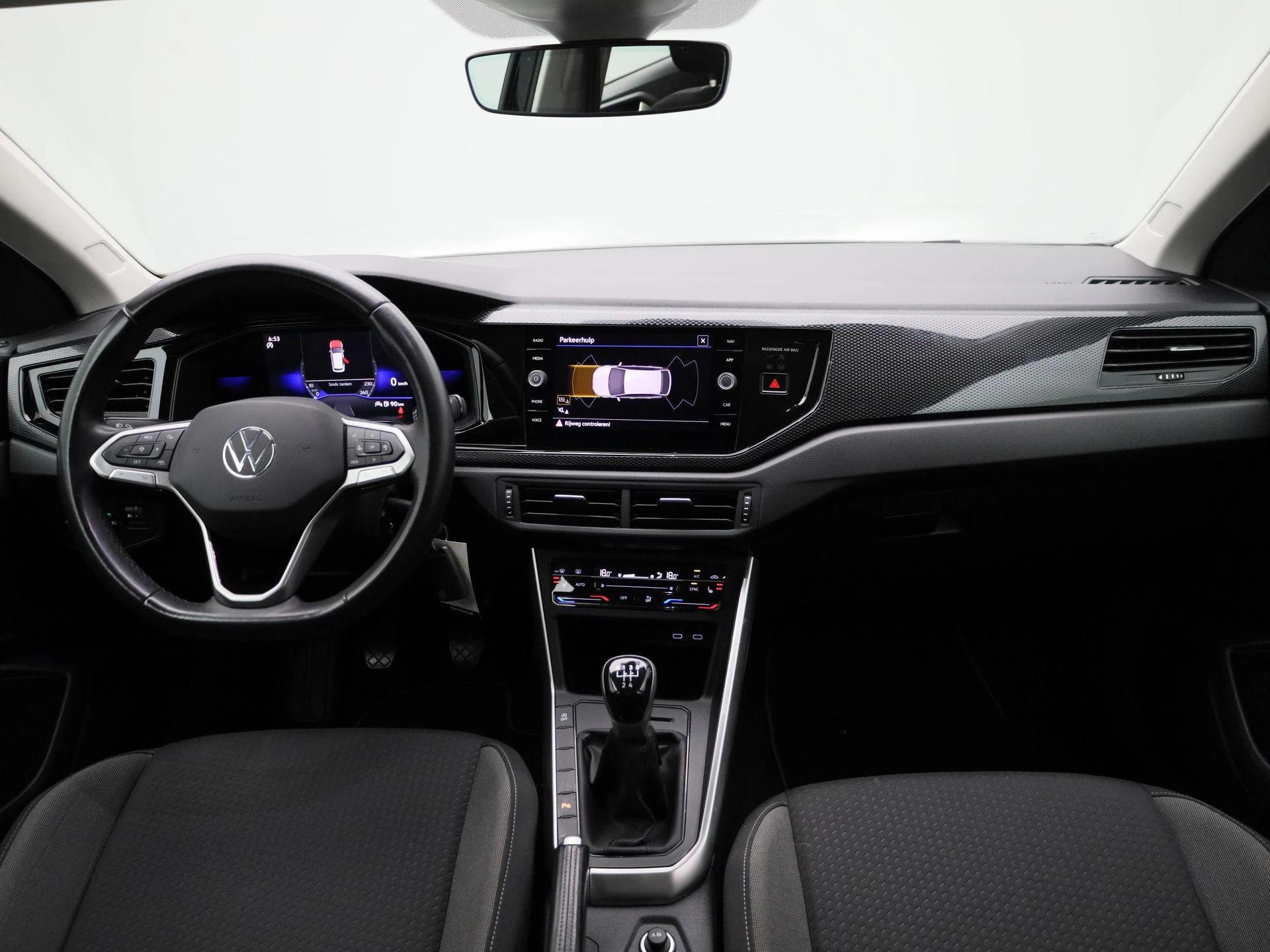 Volkswagen-Taigo-image-31