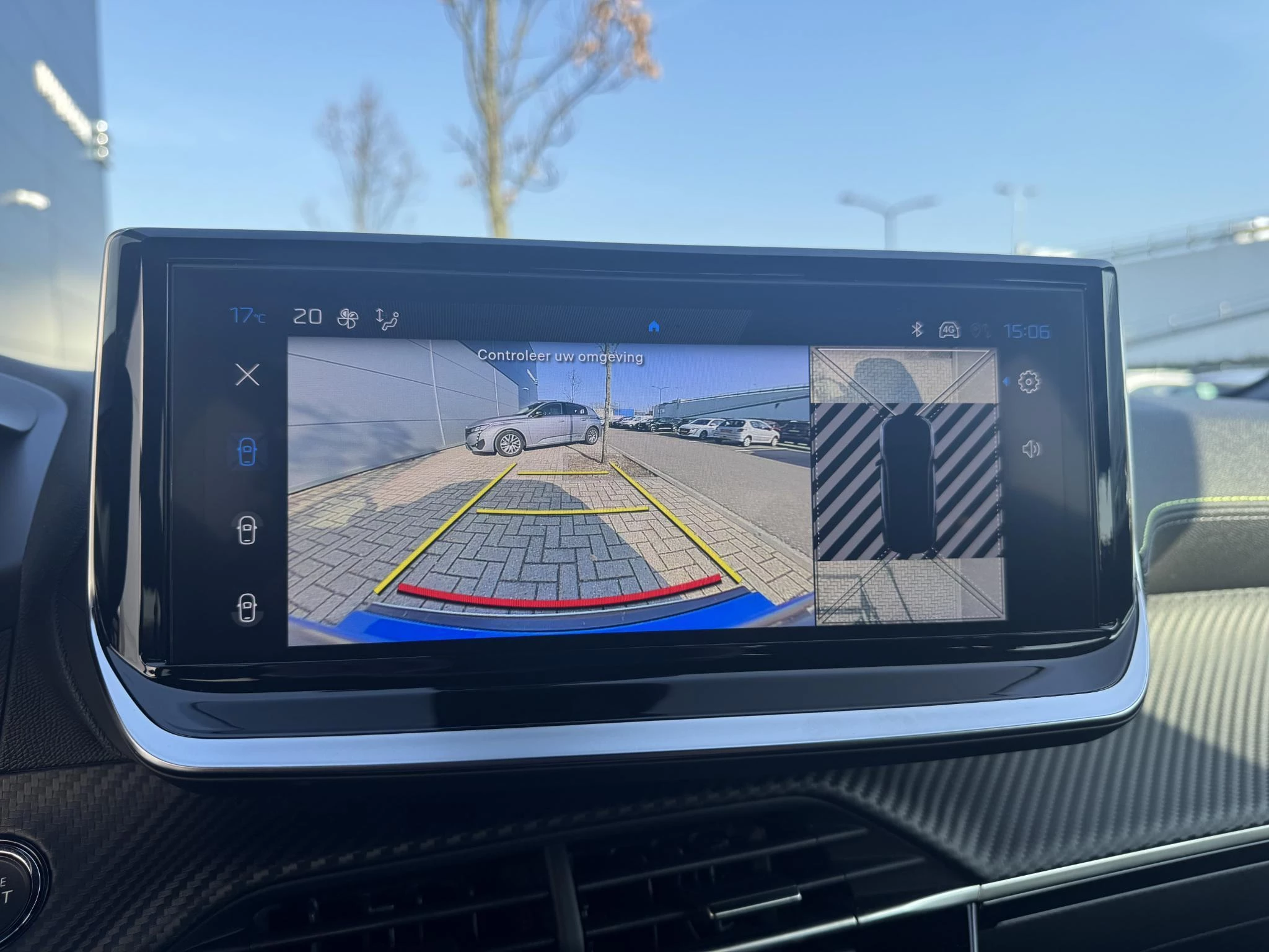 Peugeot-e-2008-image-22