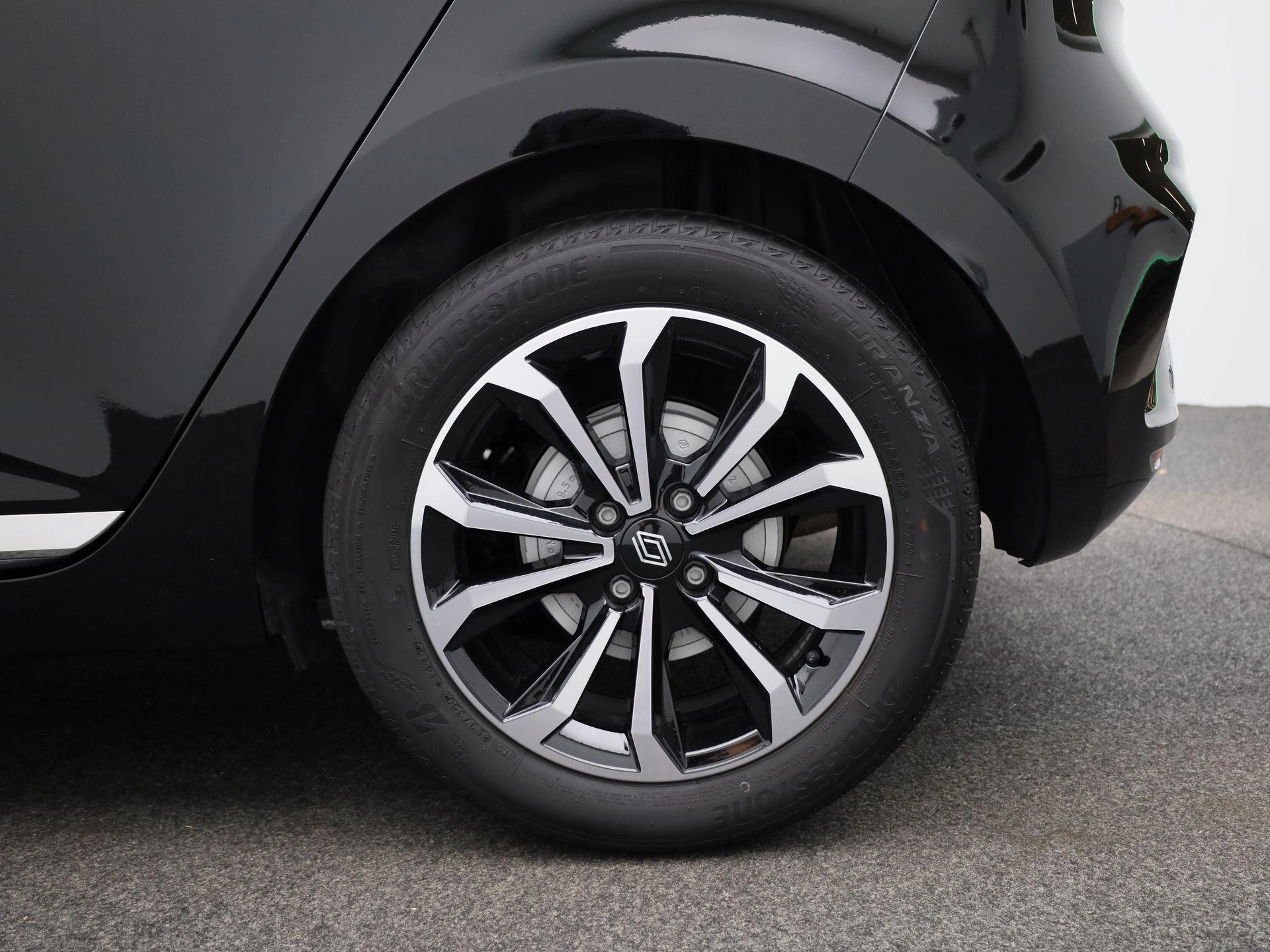 Renault-Clio-image-12