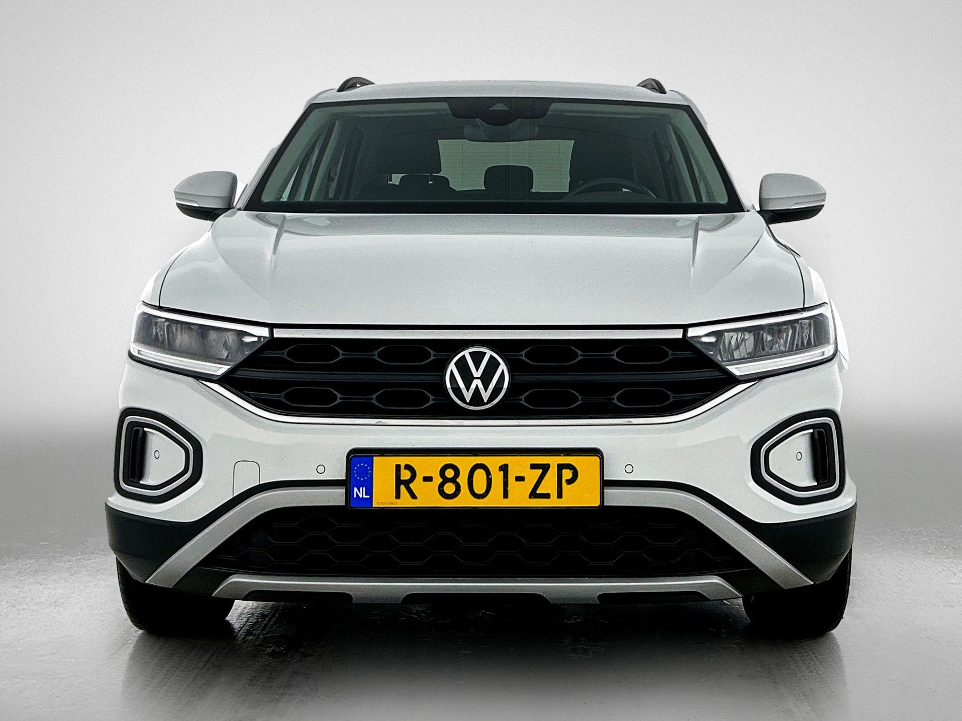 Volkswagen-T-Roc-image-4