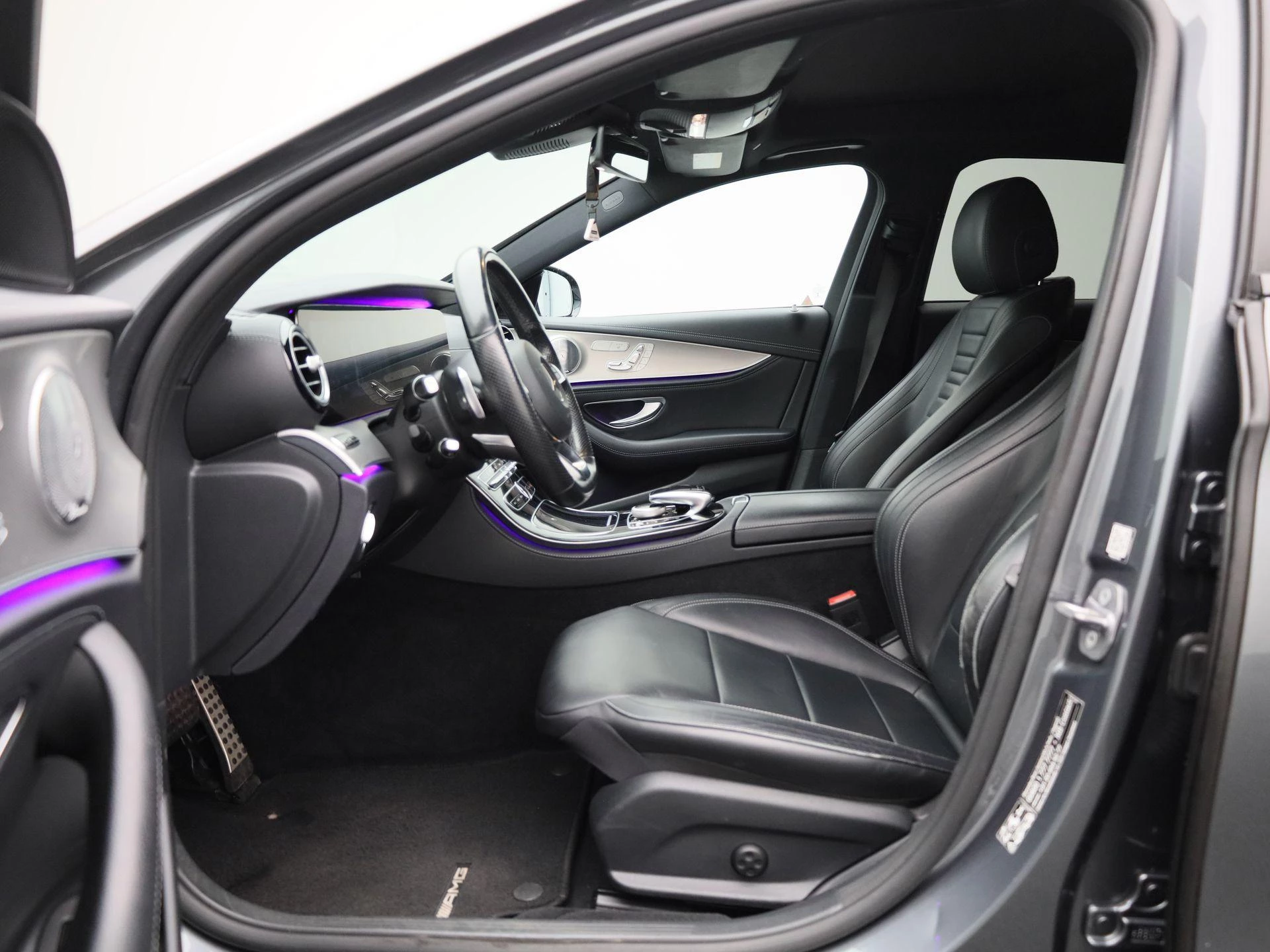 Mercedes-Benz-E-Klasse-image-10