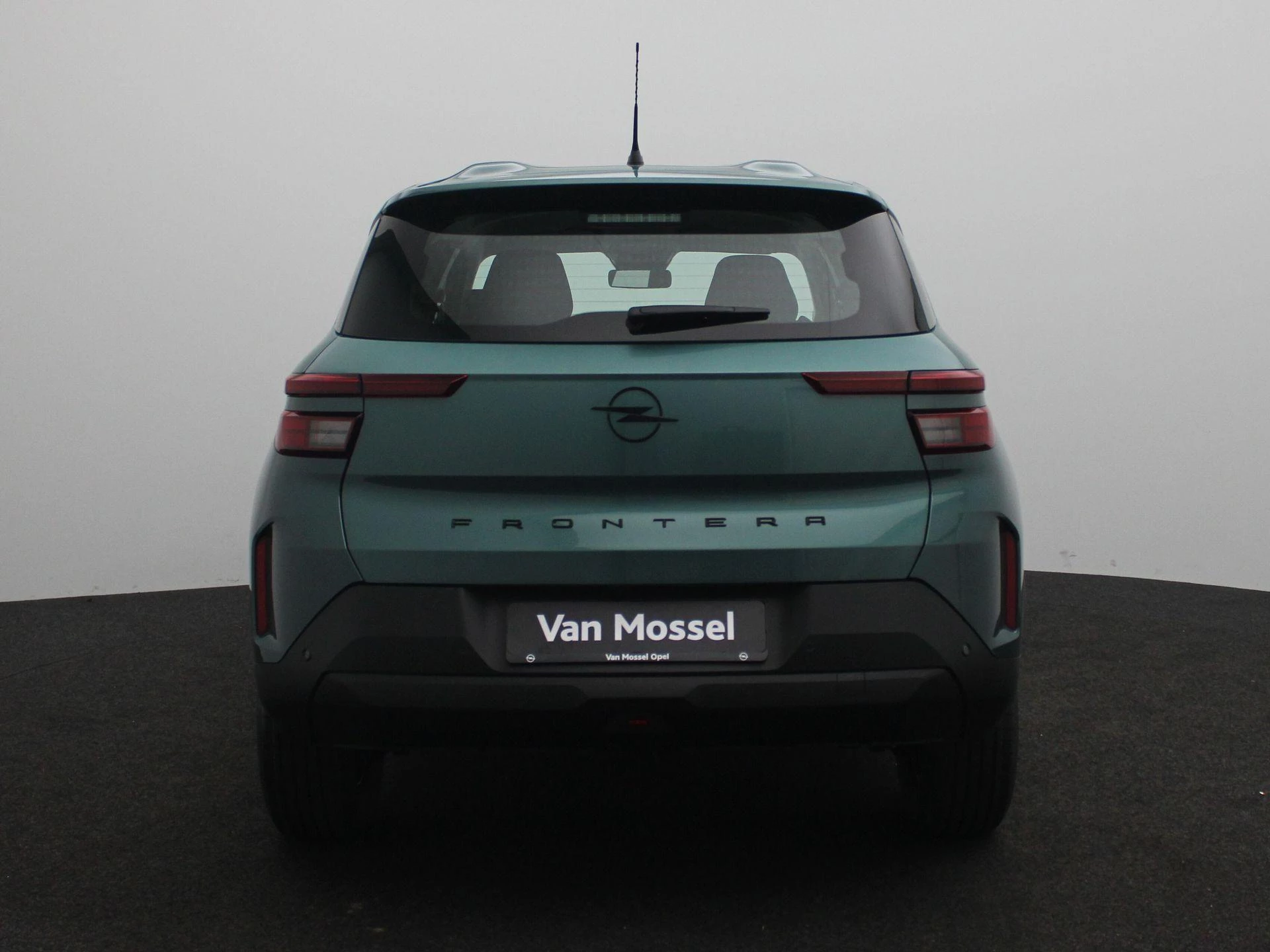 Opel-Frontera-image-5